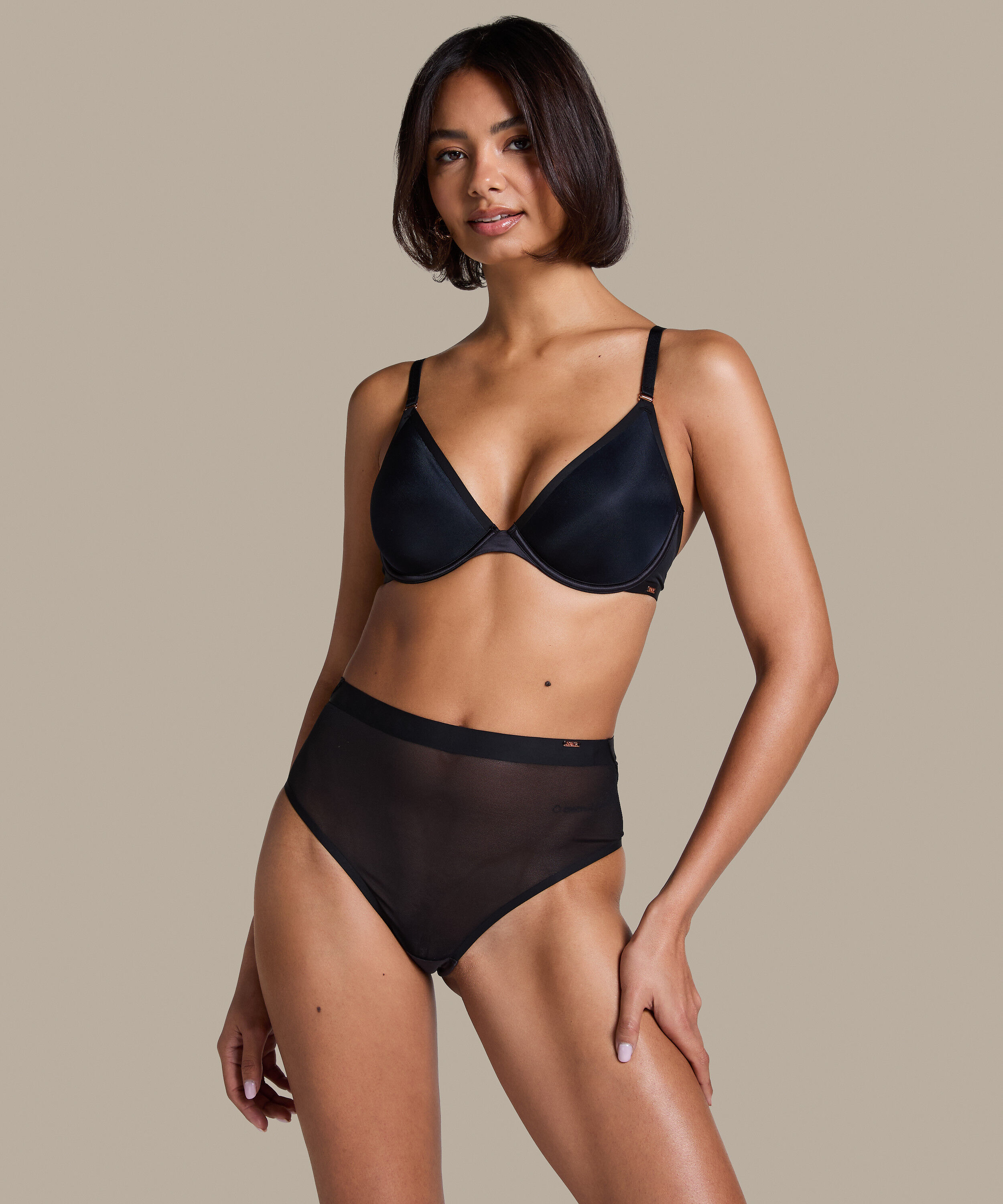 Brésilien taille haute Essential, Noir Brésilien taille haute Essential, Noir