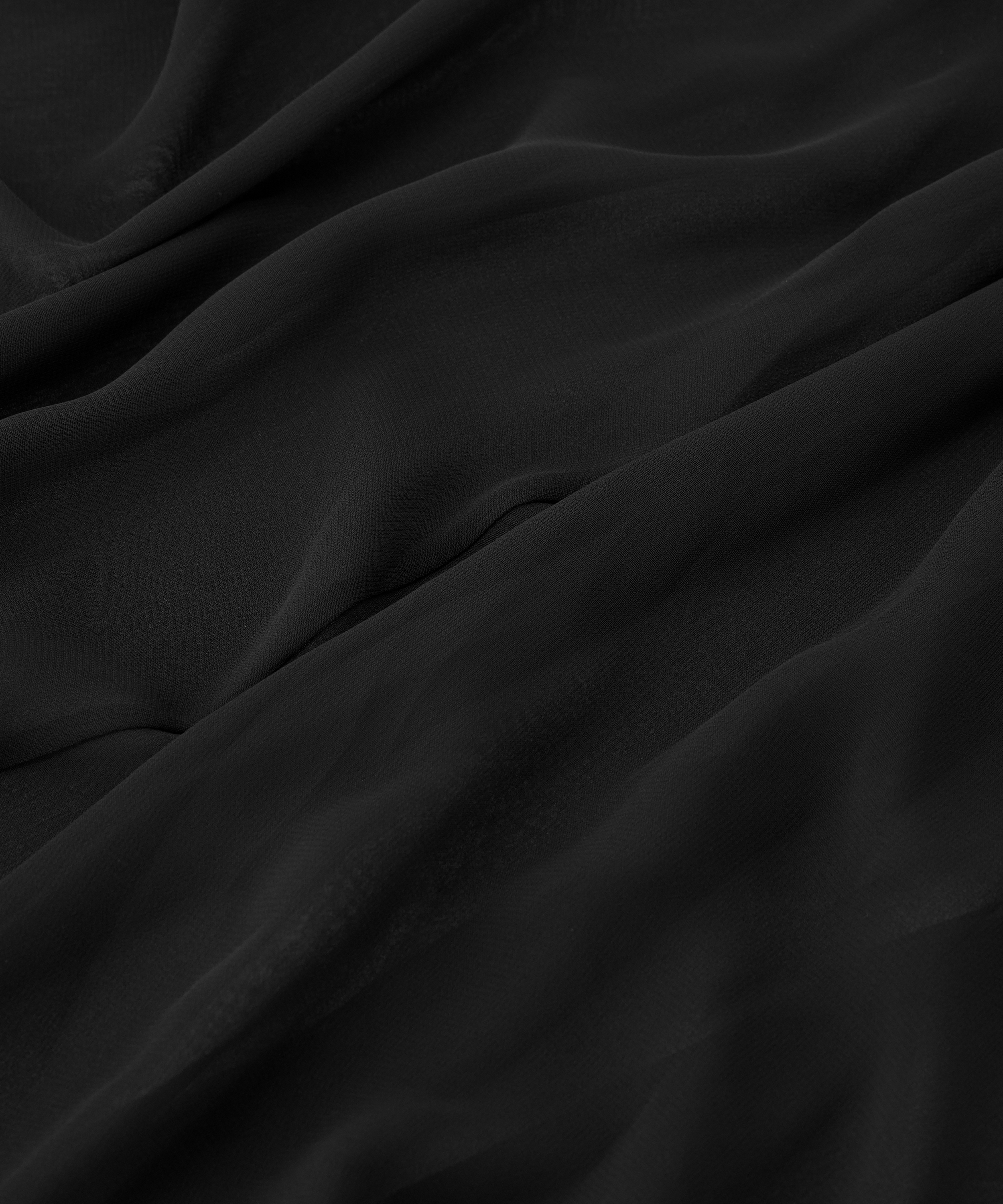 Robe en mousseline de satin Lily, Noir, main