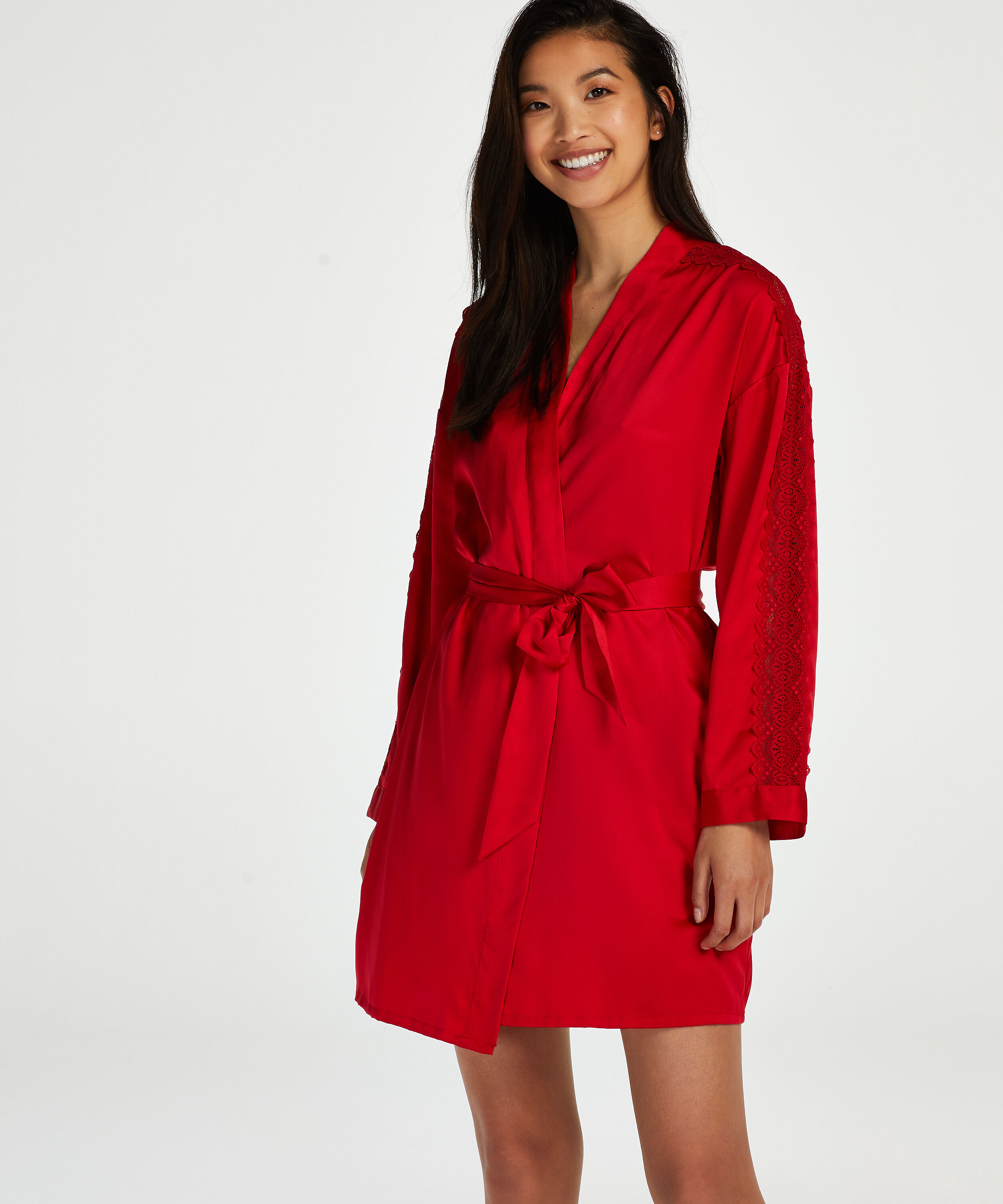 Kimono en satin, Rouge