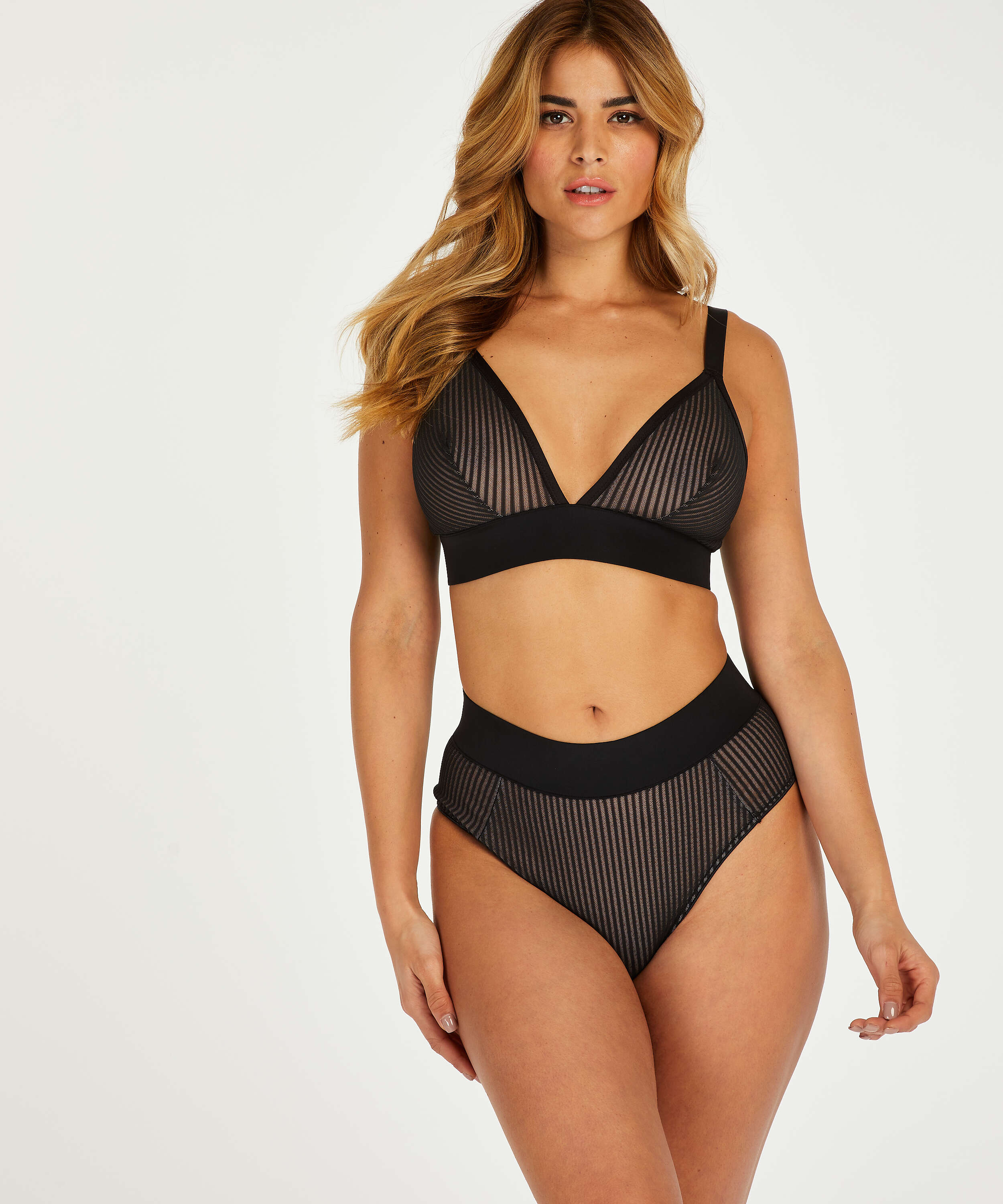 Brassi&egrave;re Meryem I AM Danielle, Noir, main