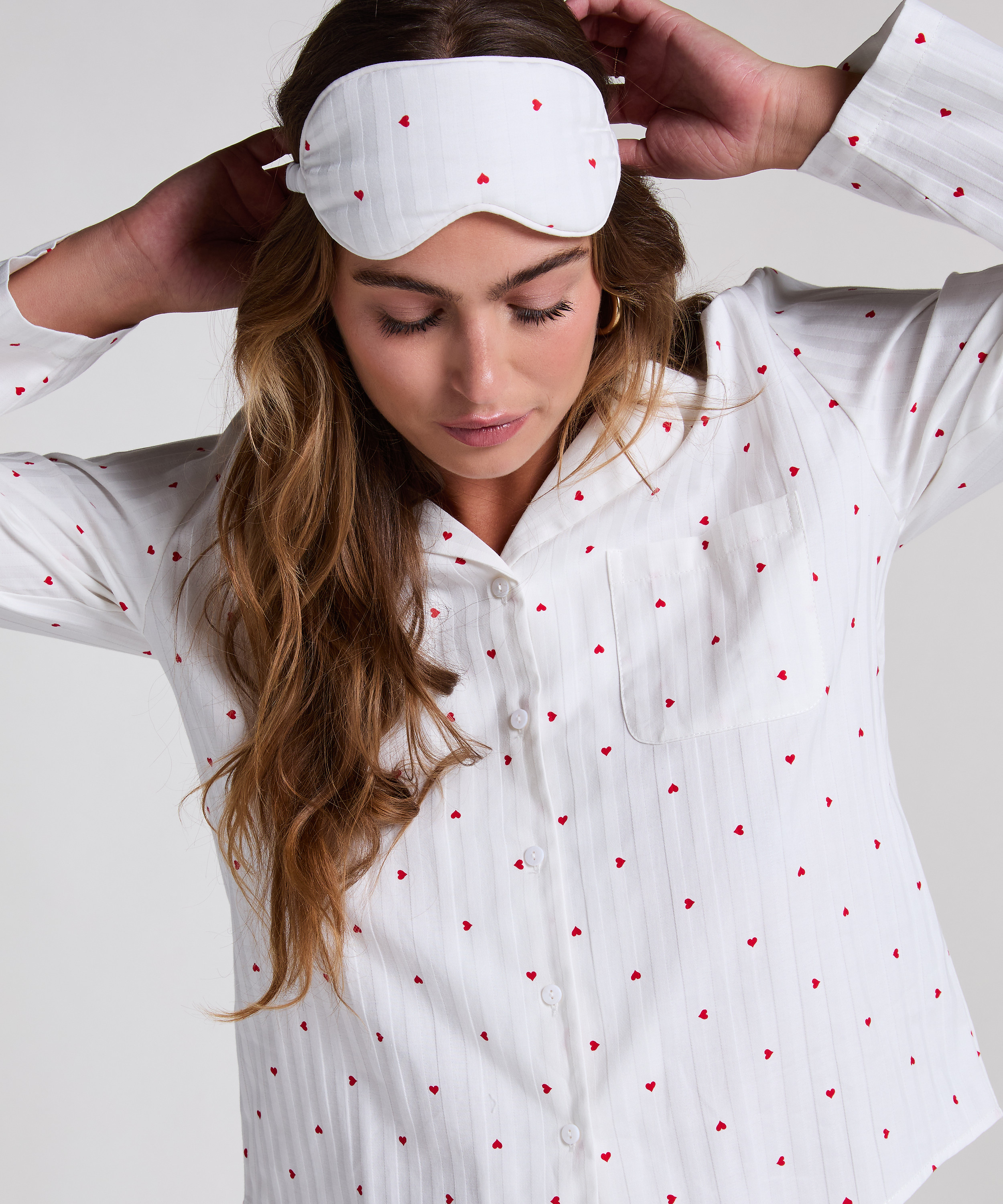 Masque de sommeil, Blanc, main