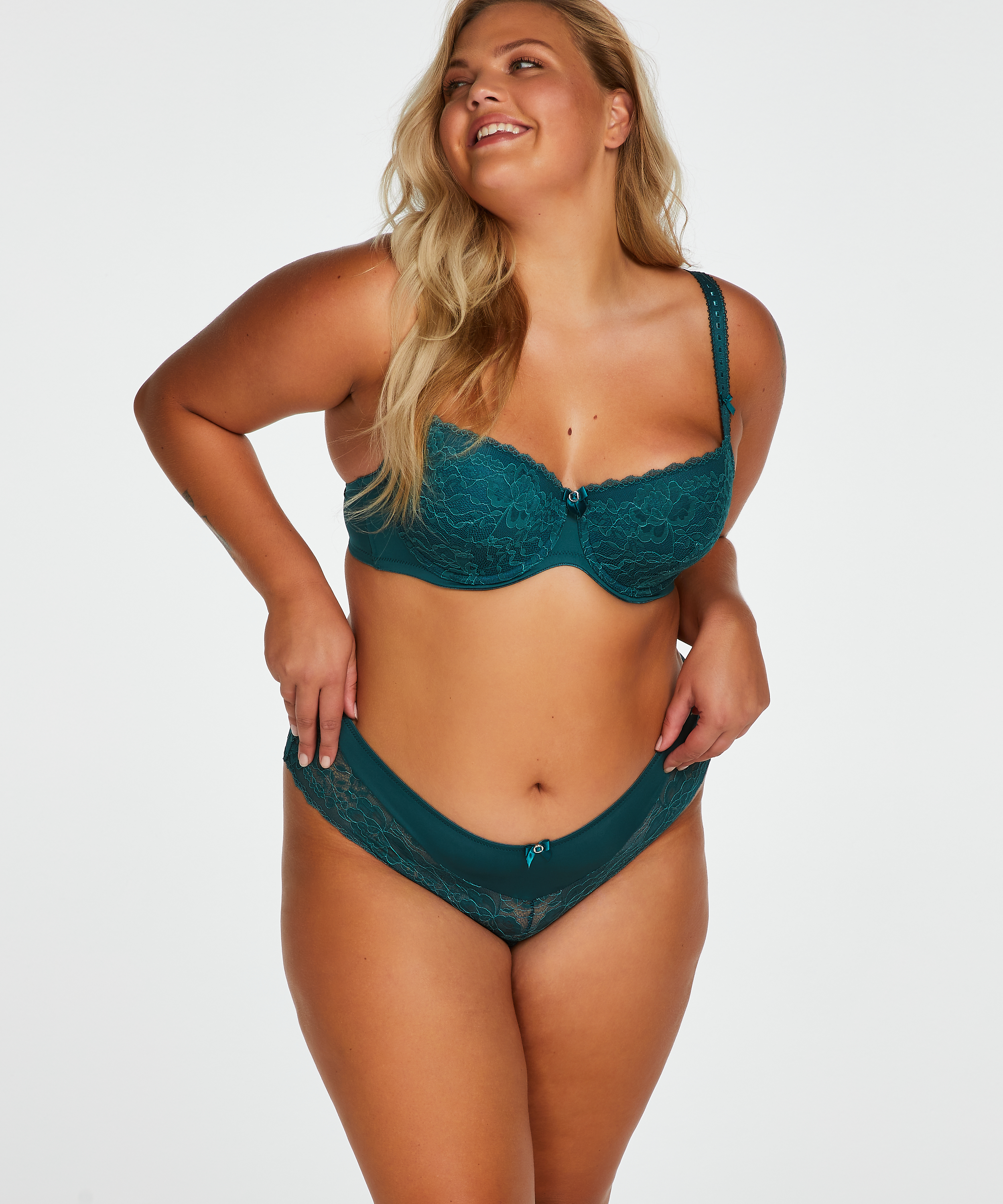 Soutien-gorge &agrave; armatures pr&eacute;form&eacute; Maya, Bleu, main