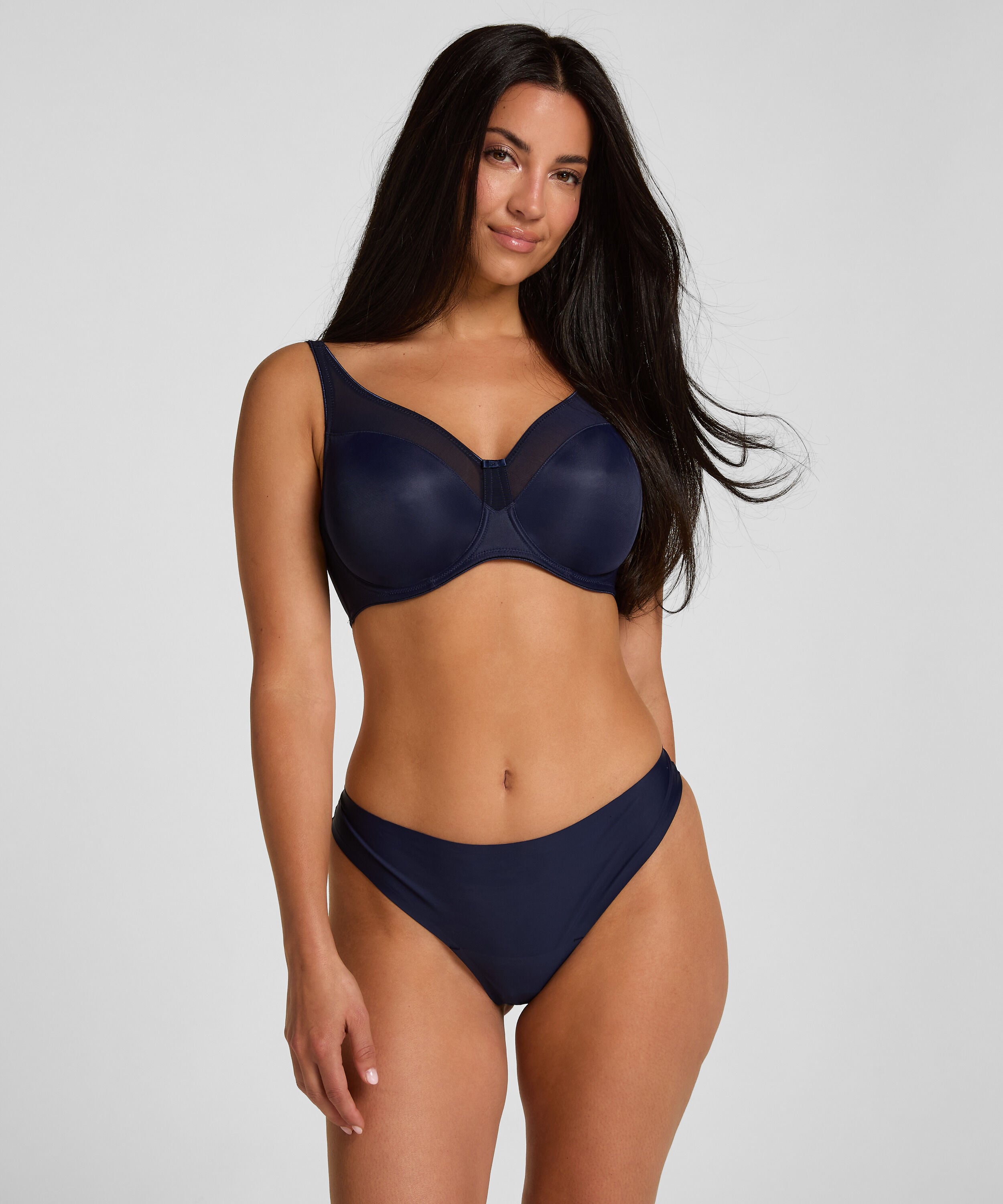 String Invisible Lace back, Bleu