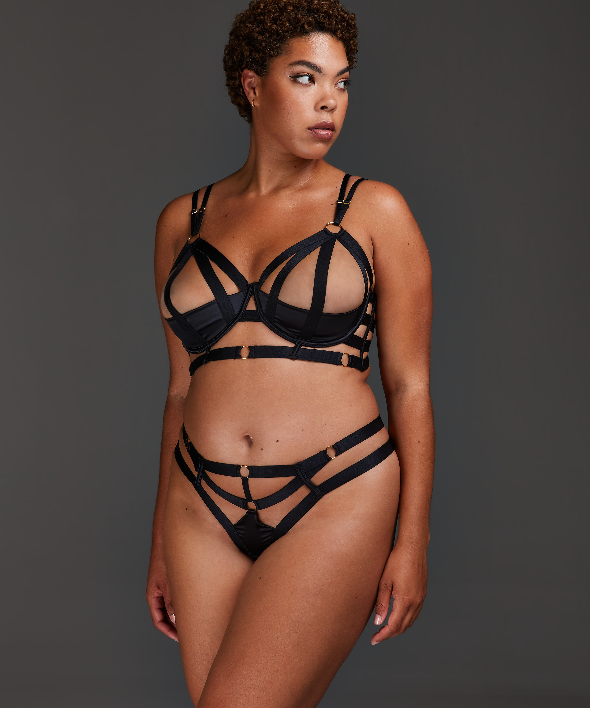 Soutien-gorge à armature non-préformée Athena, Noir, main