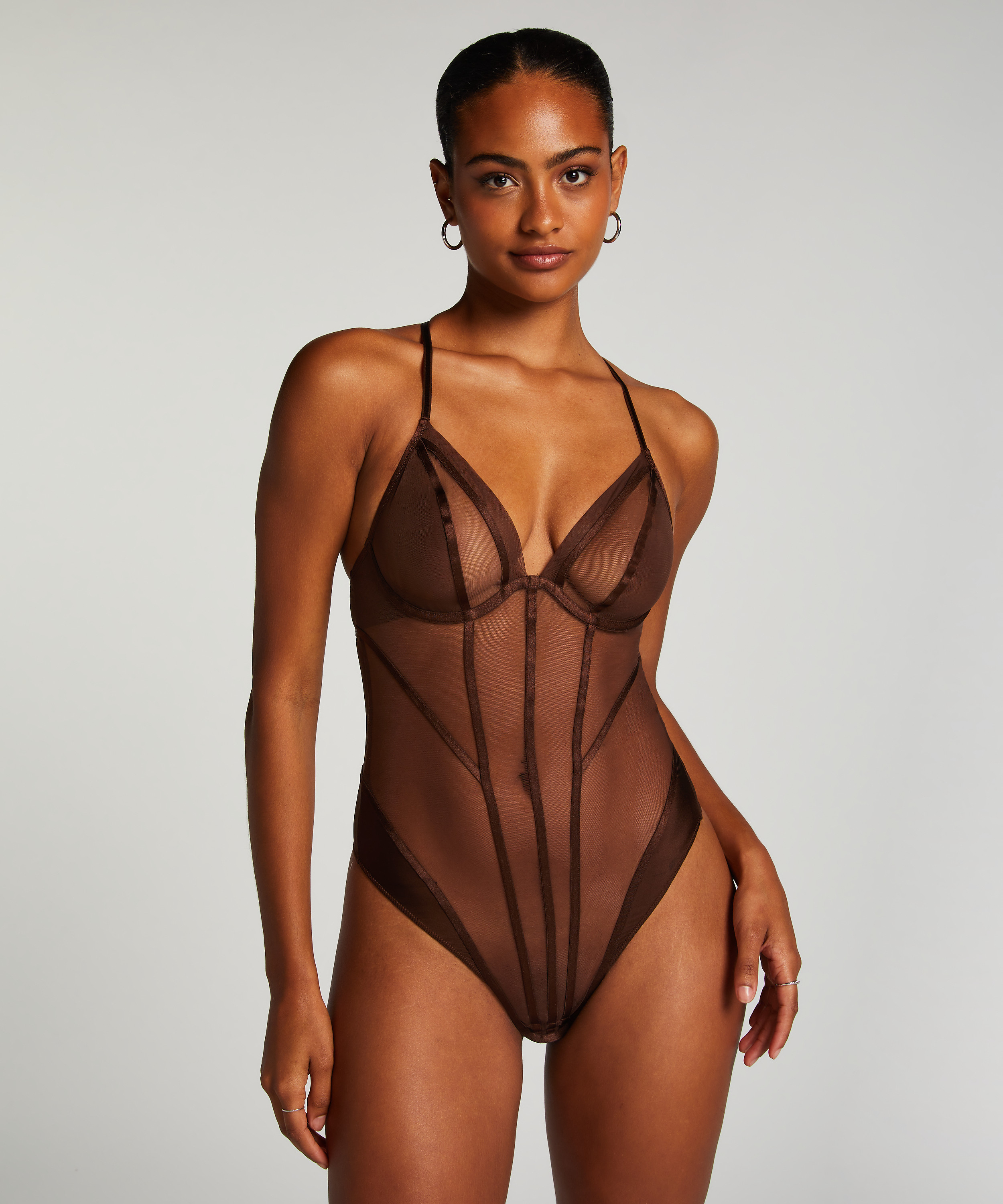 Body Rianne, Marron, main