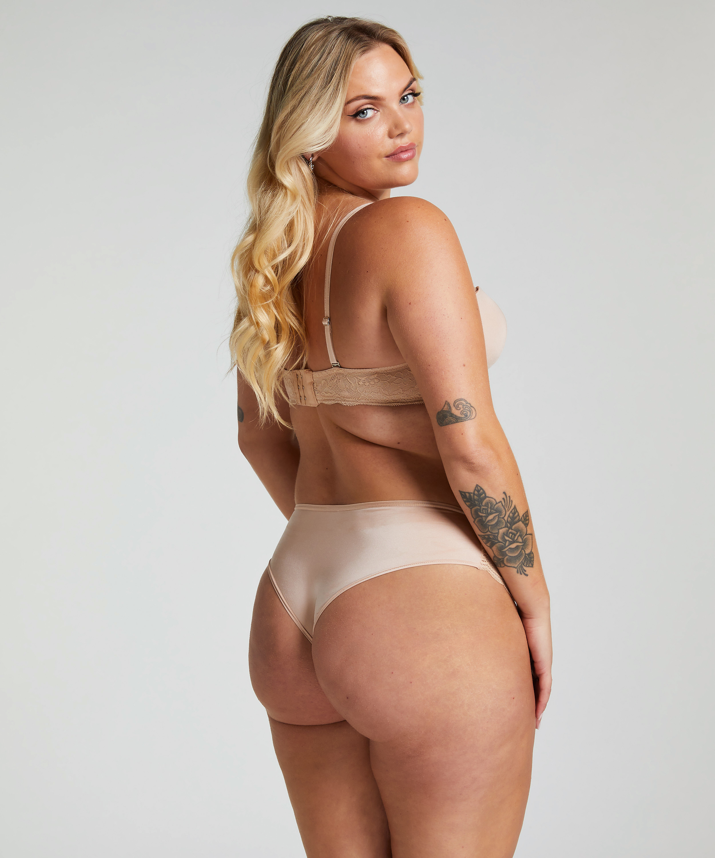 Soutien-gorge à armatures préformé sans bretelles Angie, Beige, main