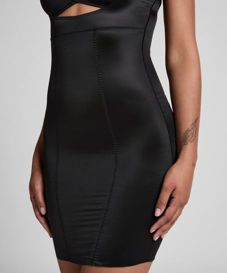 Robe sculptante en dentelle scuba, Noir