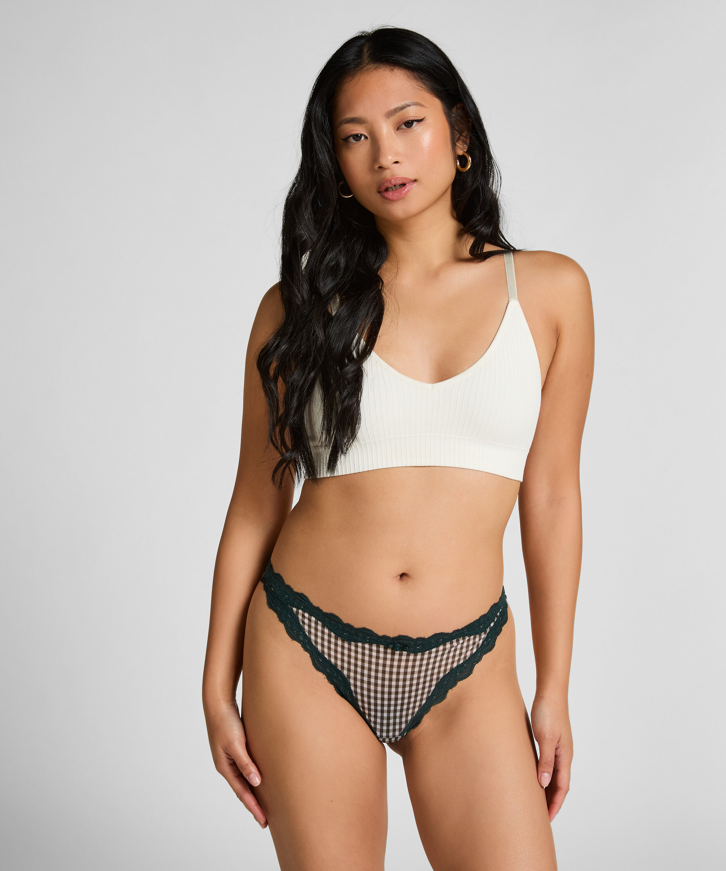 String échancré Liz