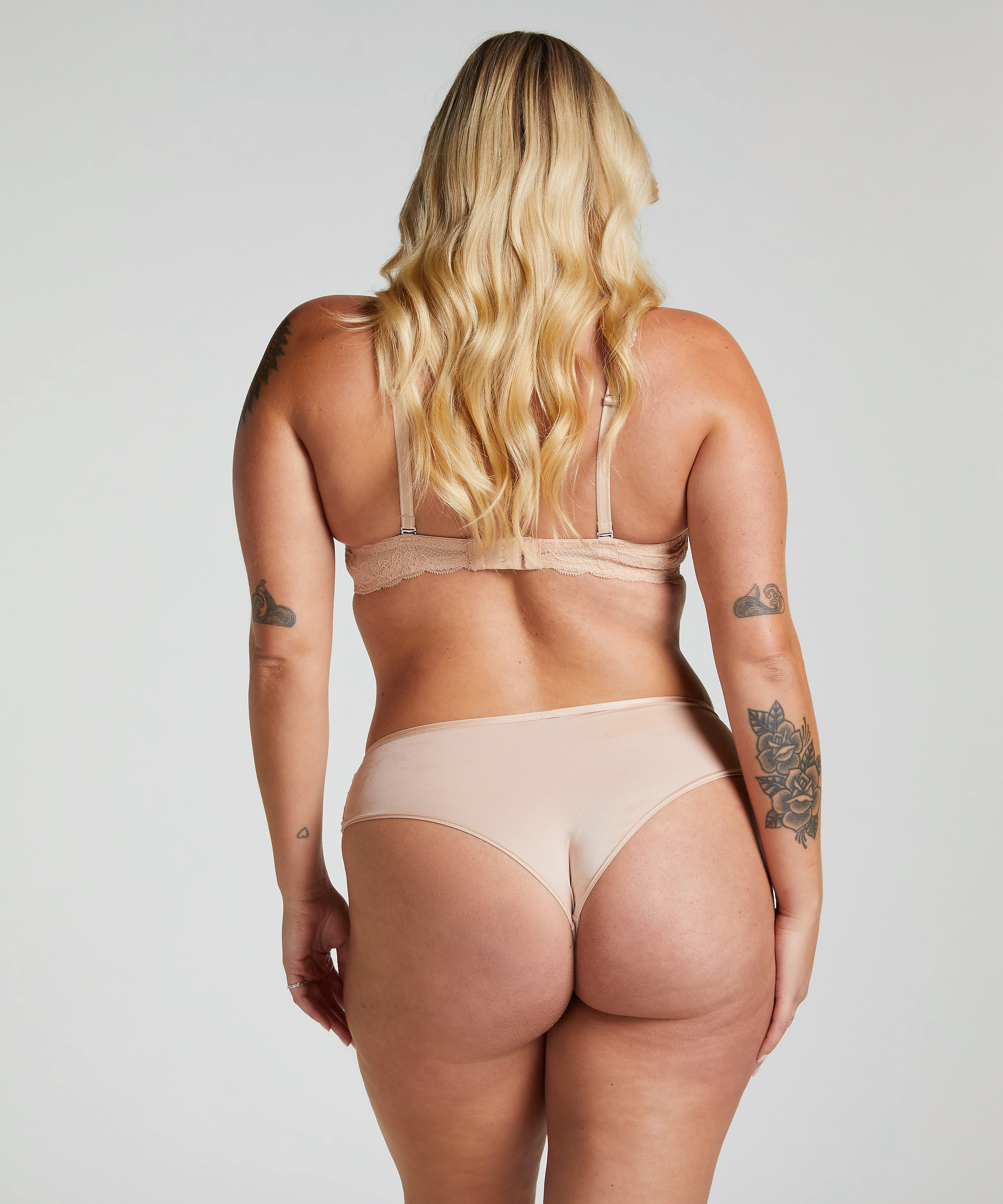 Soutien-gorge à armatures préformé Angie, Beige, main