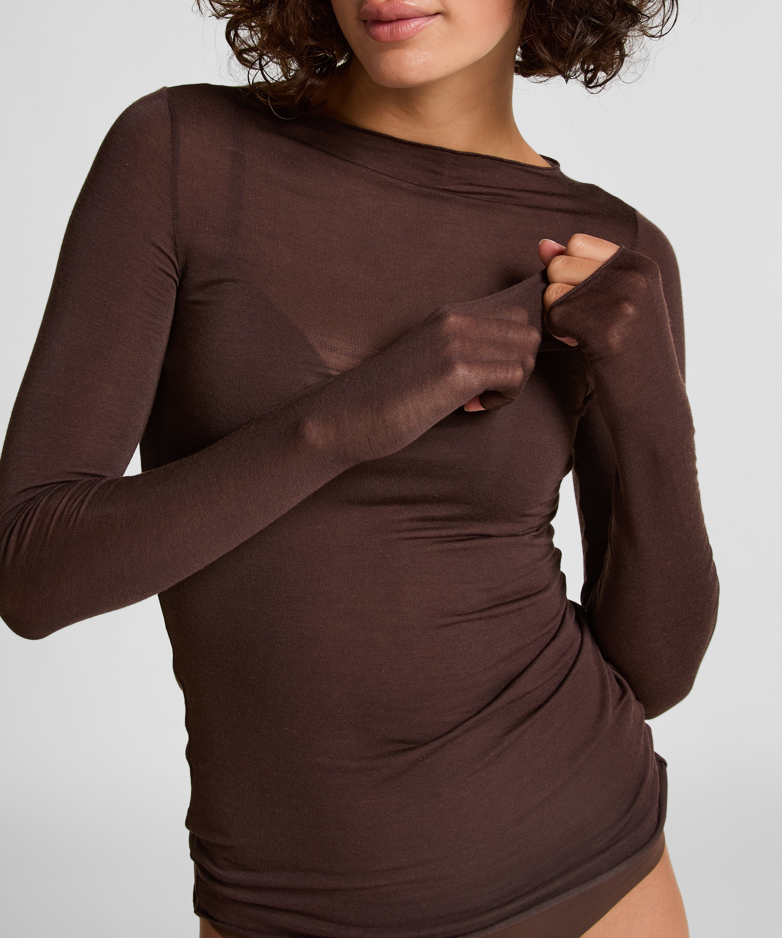 Haut avec cachemire à col bateau super soft, Marron, main