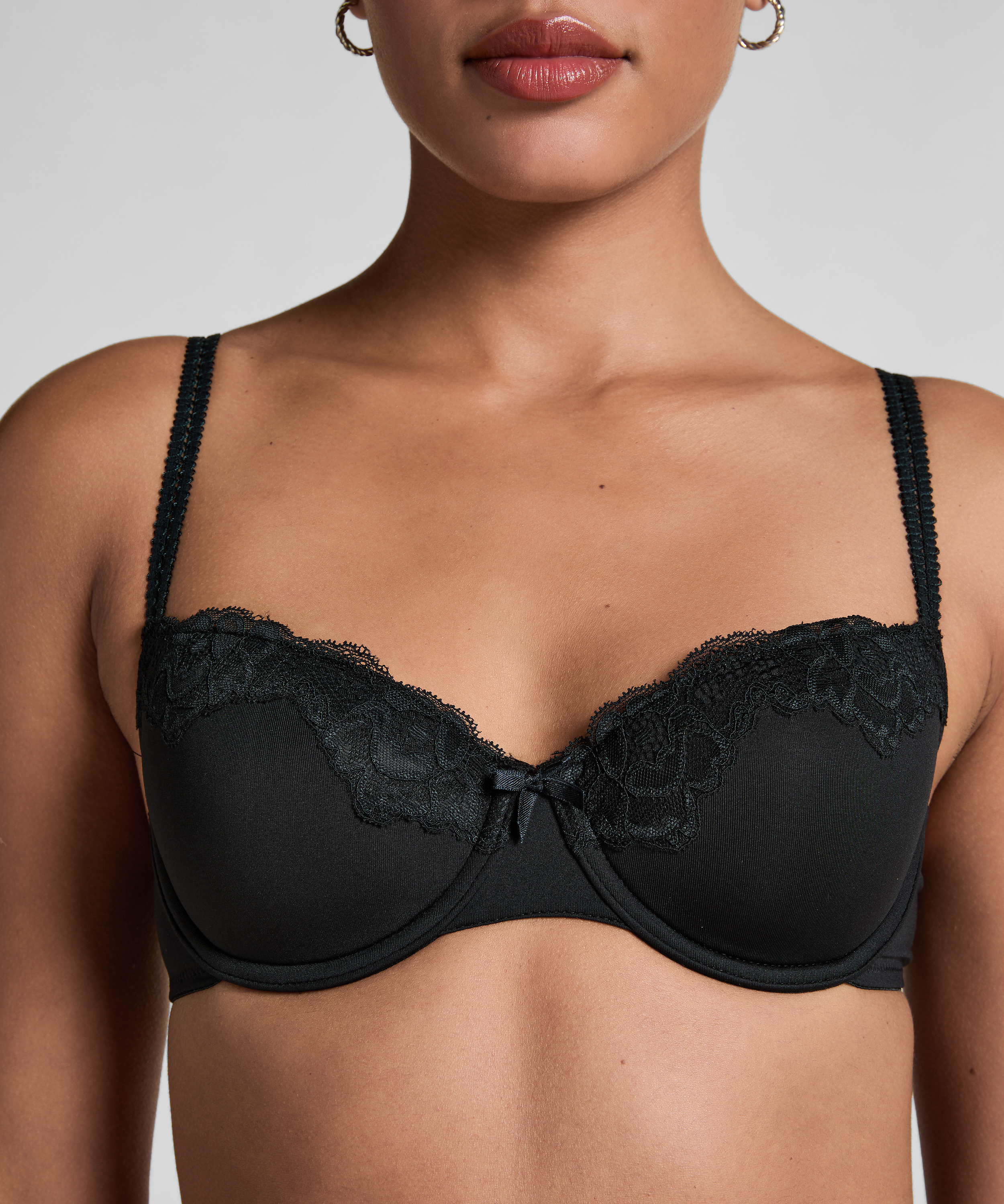 Soutien-gorge &agrave; armatures pr&eacute;form&eacute; Secret Lace, Noir, main