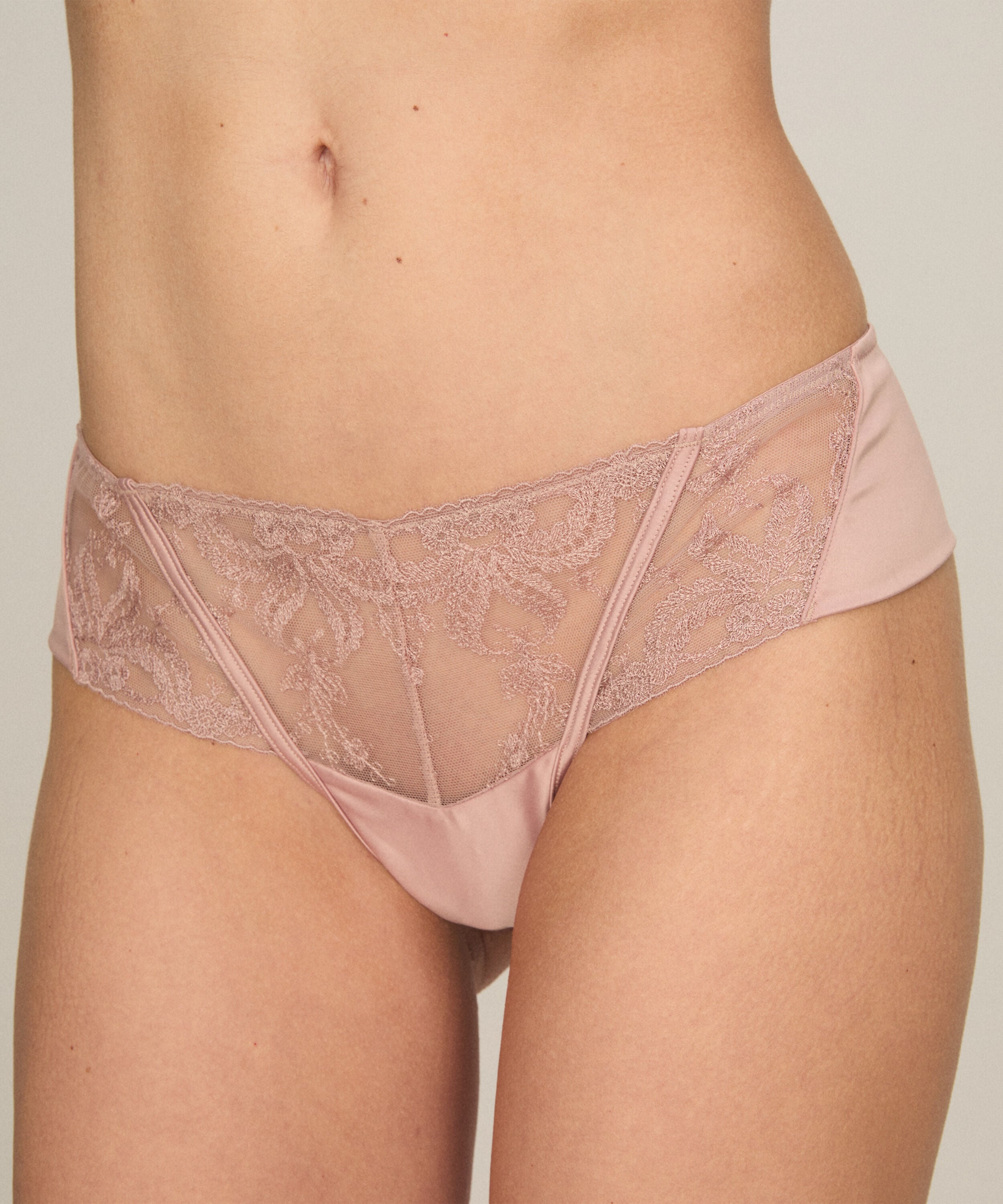 String boxer Rosa