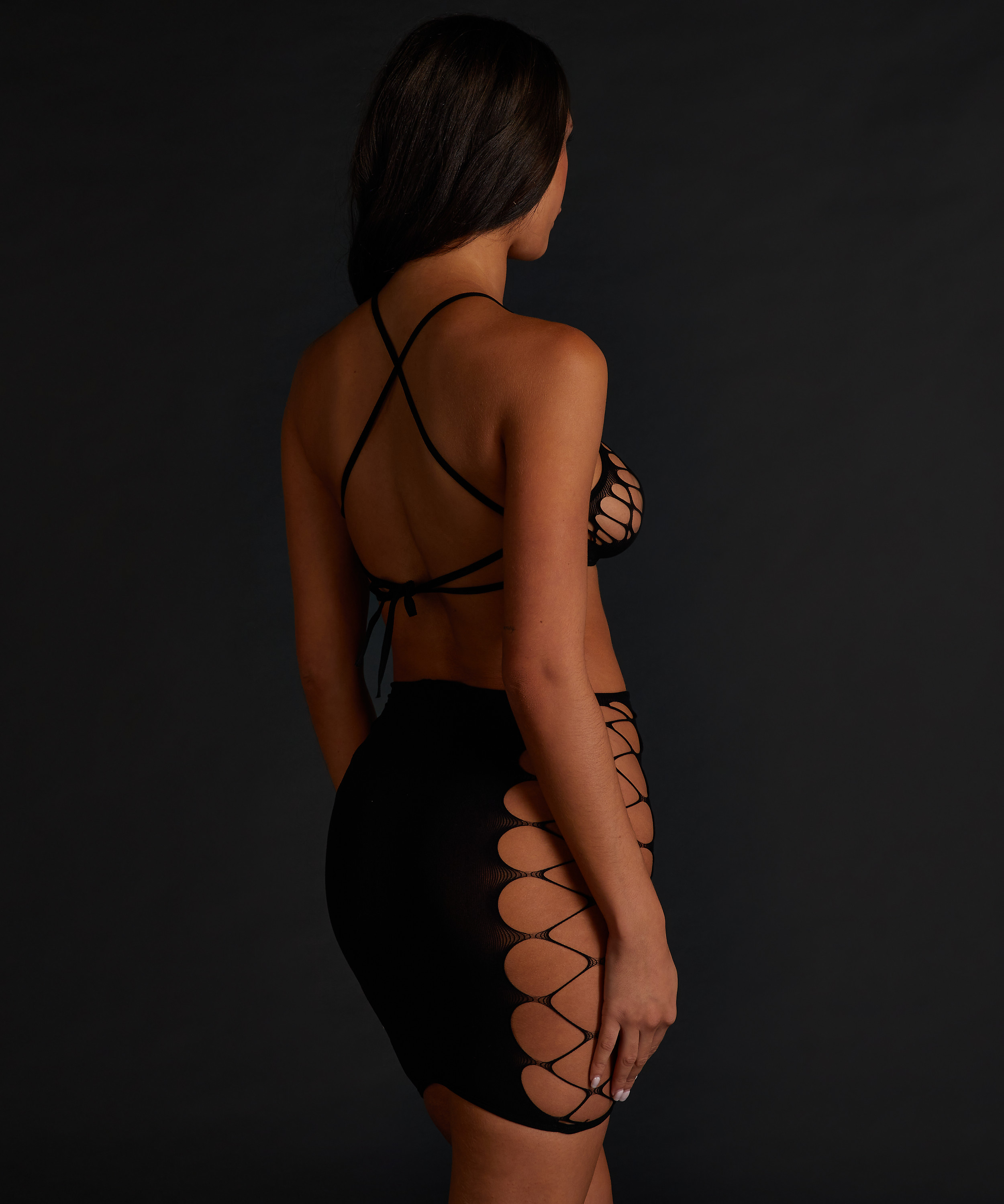 Private Set, Noir, main