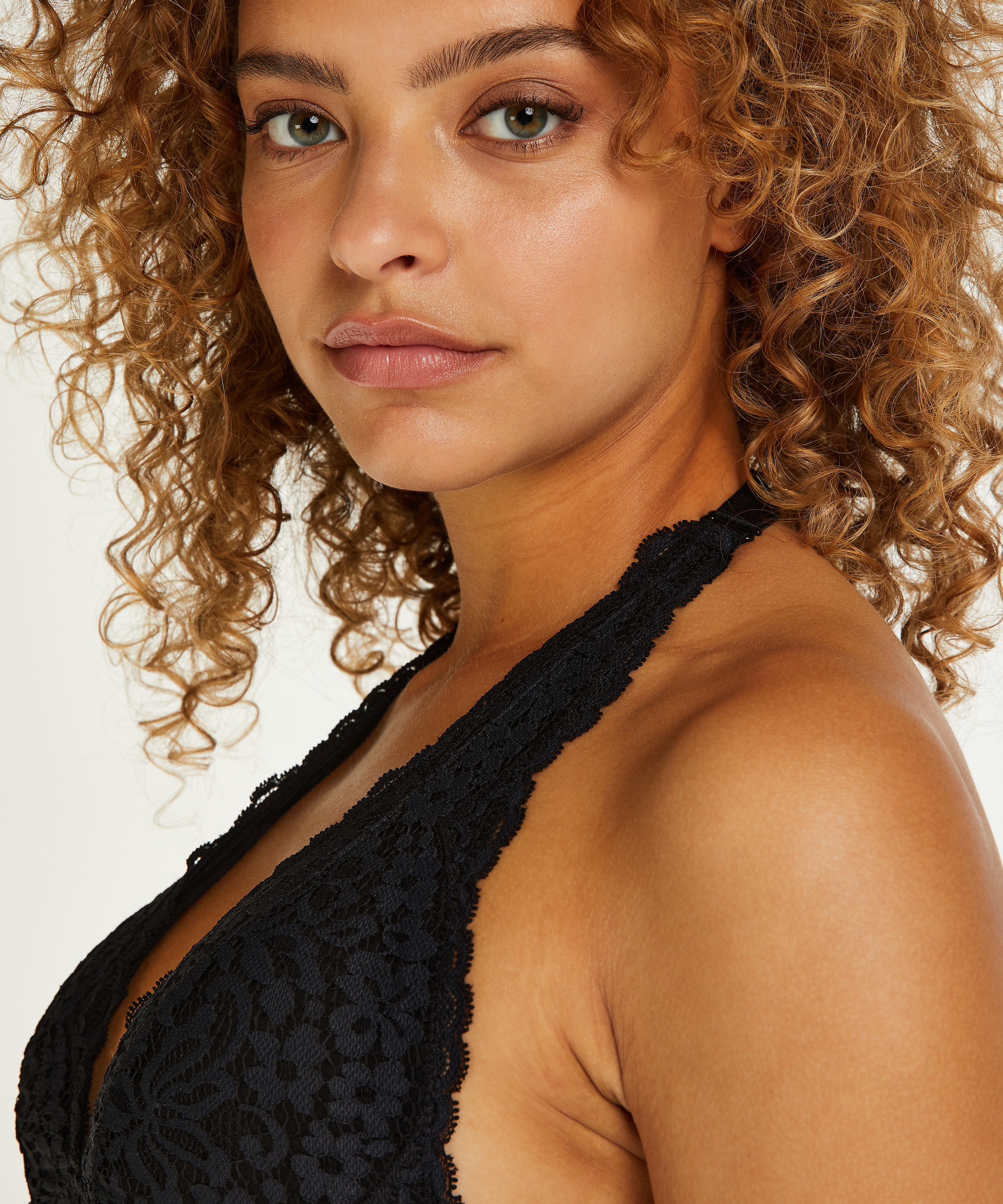 Brassière Rose, Noir, main