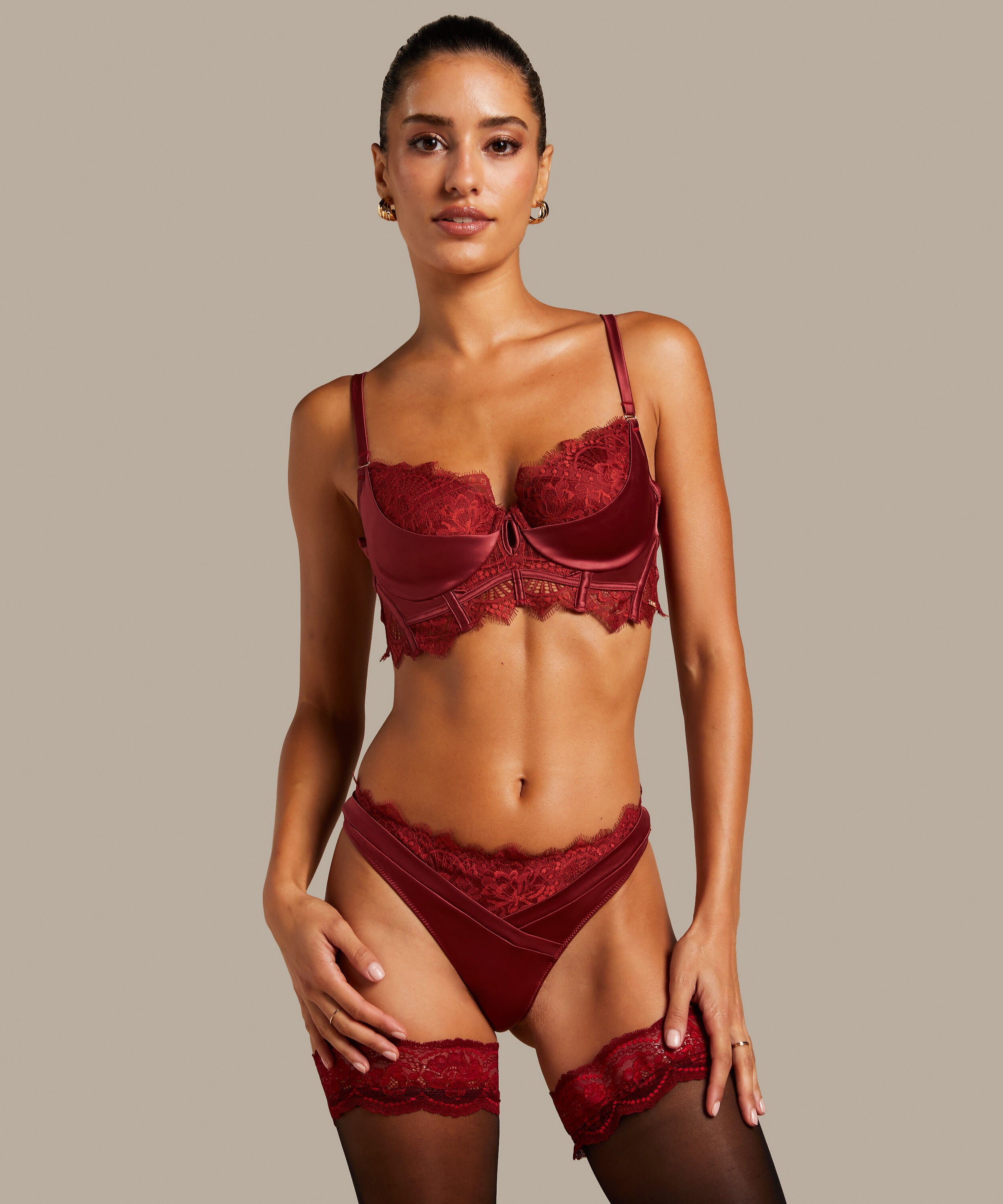 String Zoé, Rouge String Zoé, Rouge