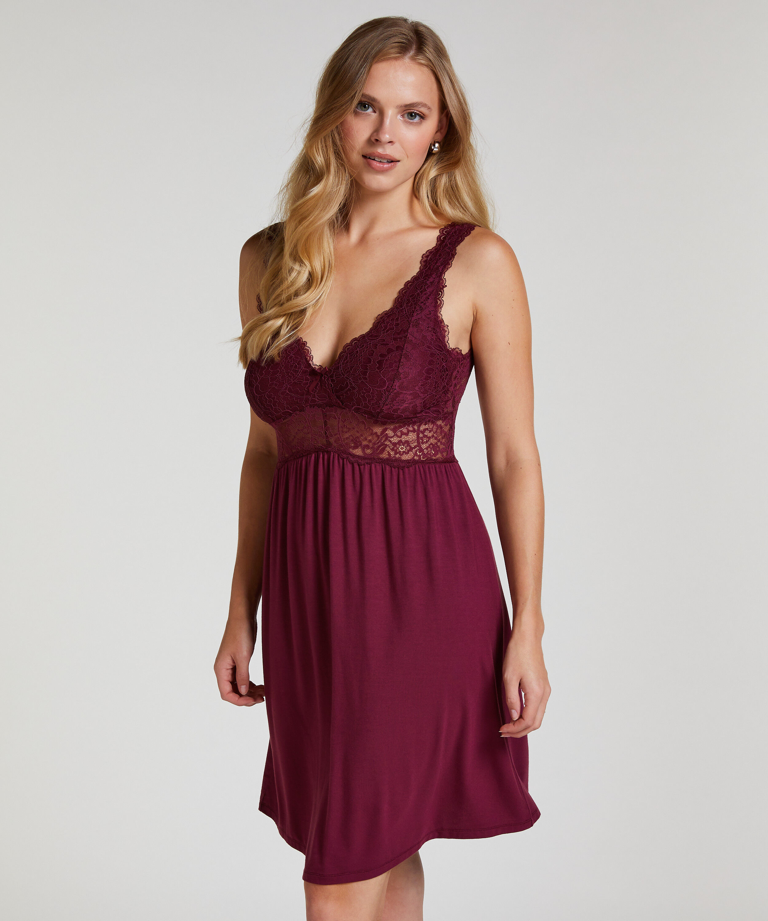 Nuisette Nora dentelle, Violet