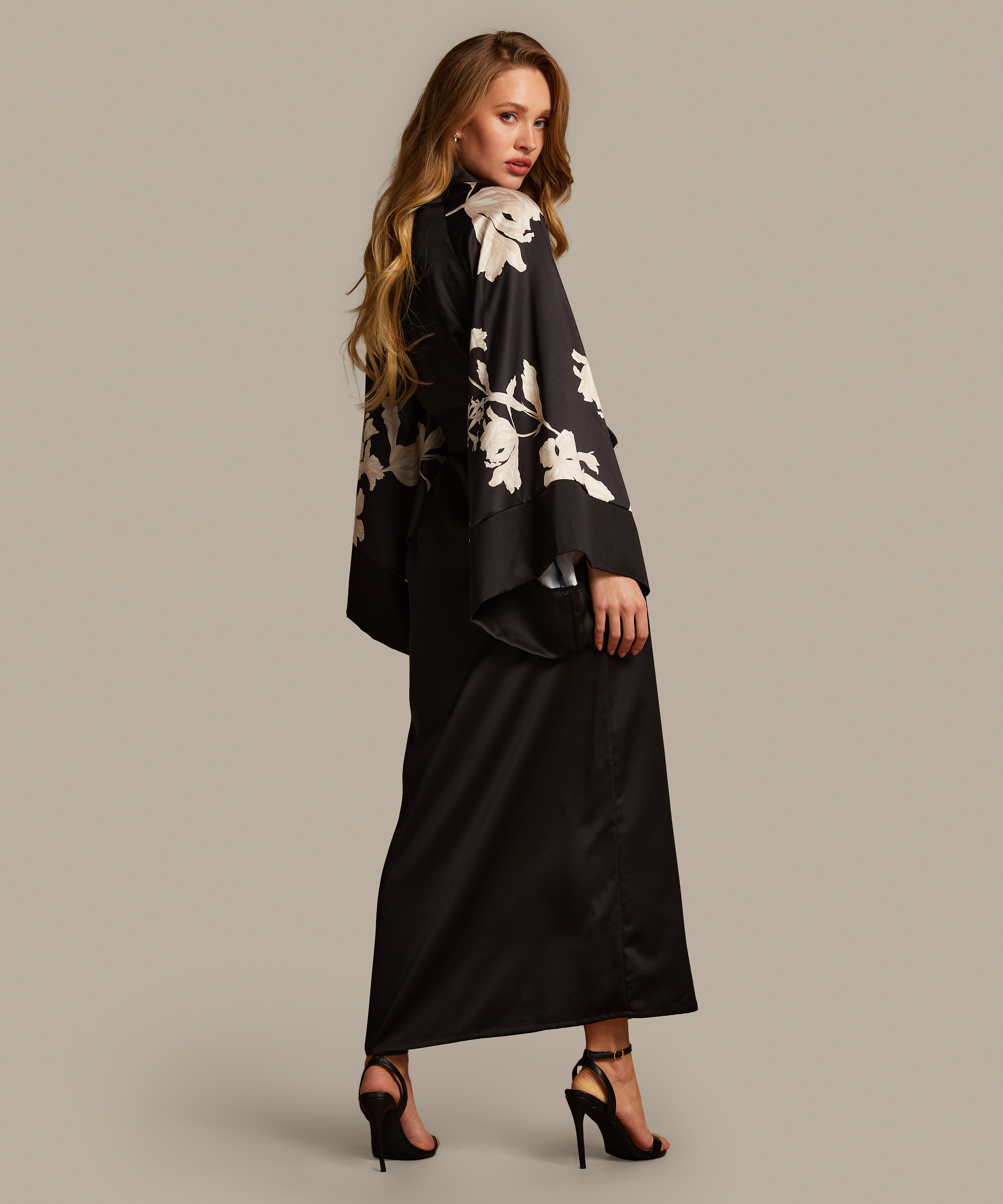 Kimono Satin Bloom, Noir, main