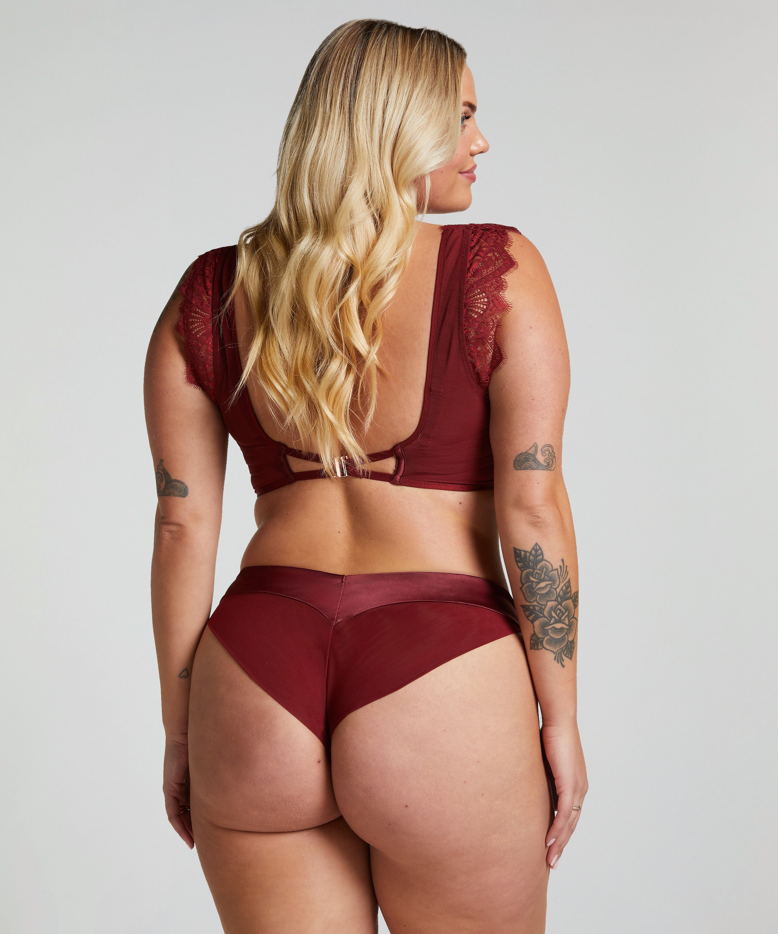 Soutien-gorge bustier non-rembourré à armatures Zoe, Rouge, main