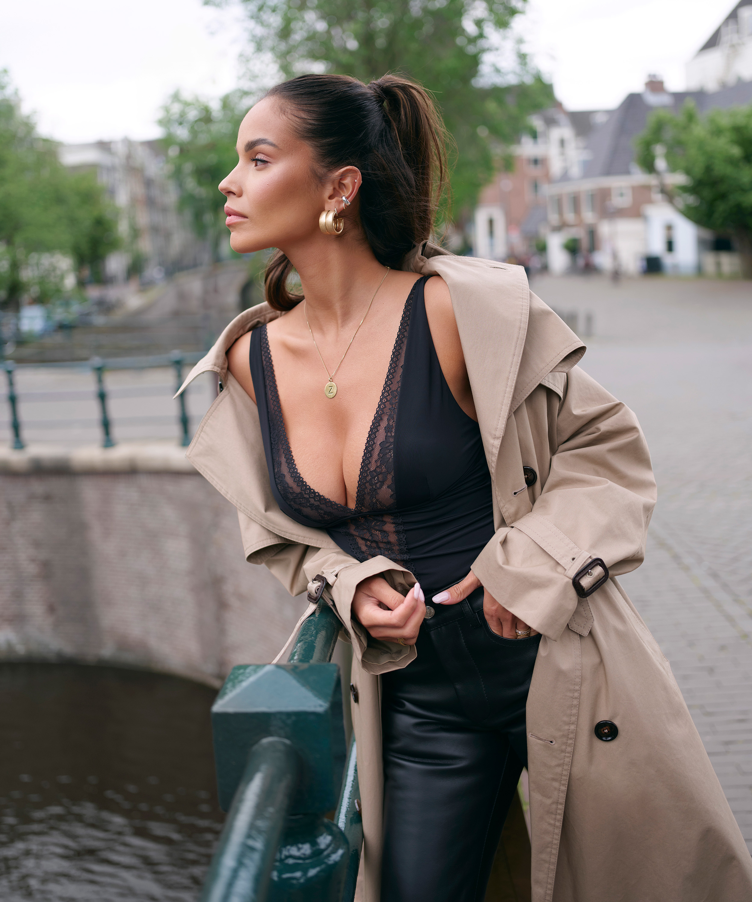 Body Remi, Noir, main