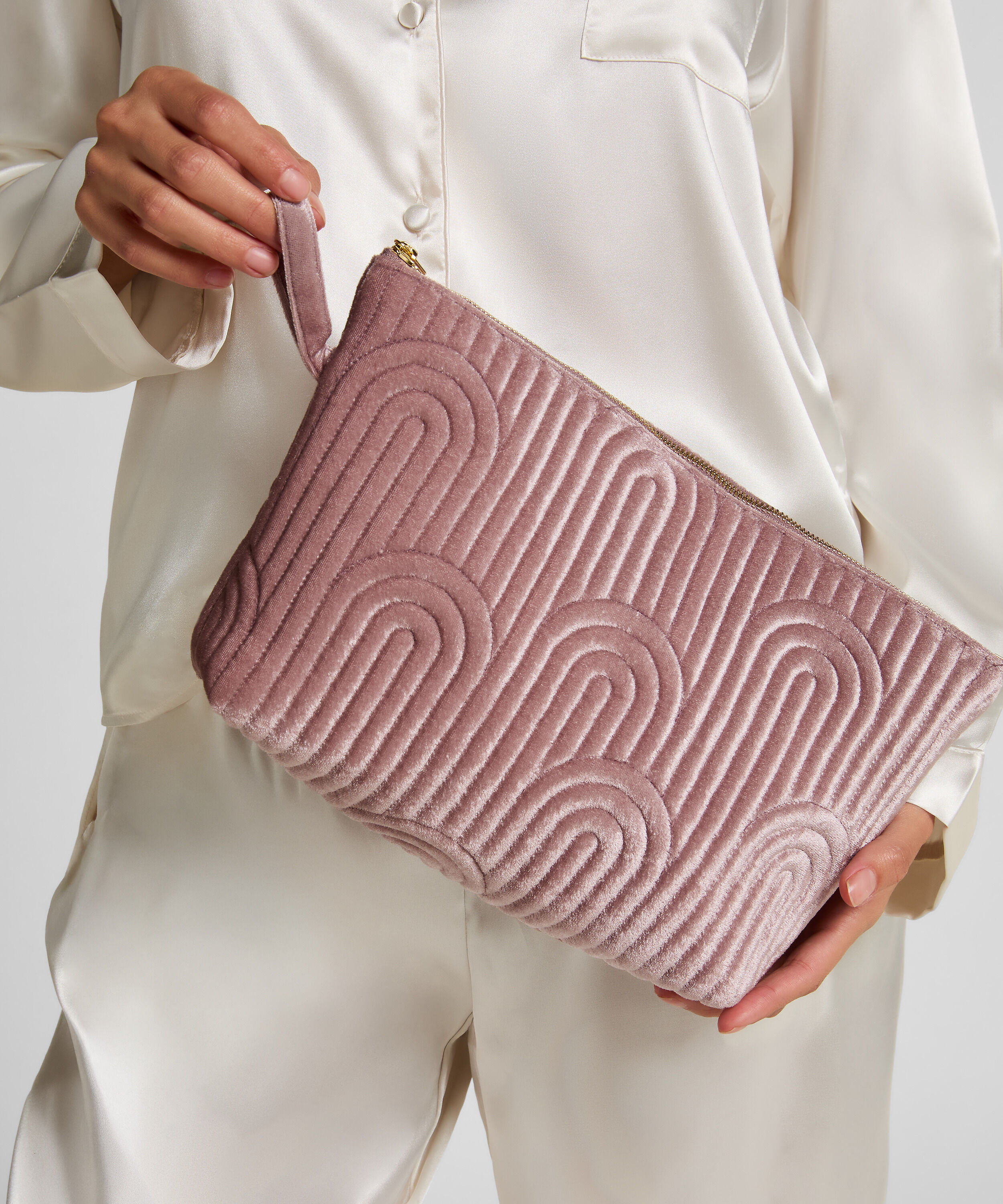 Grande trousse de maquillage en velours, Violet Grande trousse de maquillage en velours, Violet