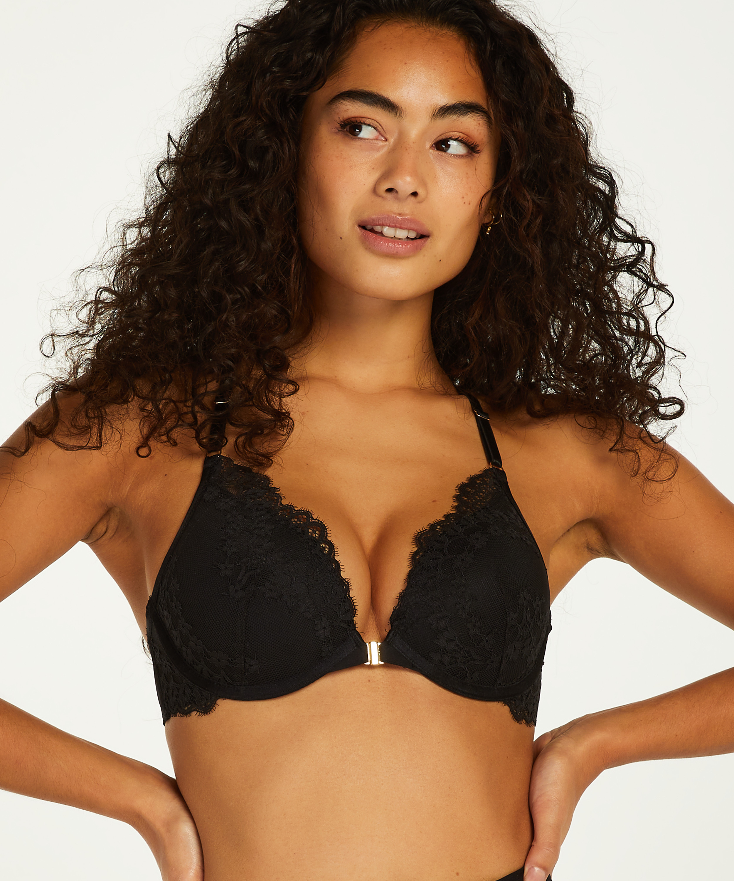 Soutien-gorge &agrave; armatures pr&eacute;form&eacute; push-up Claire, Noir, main