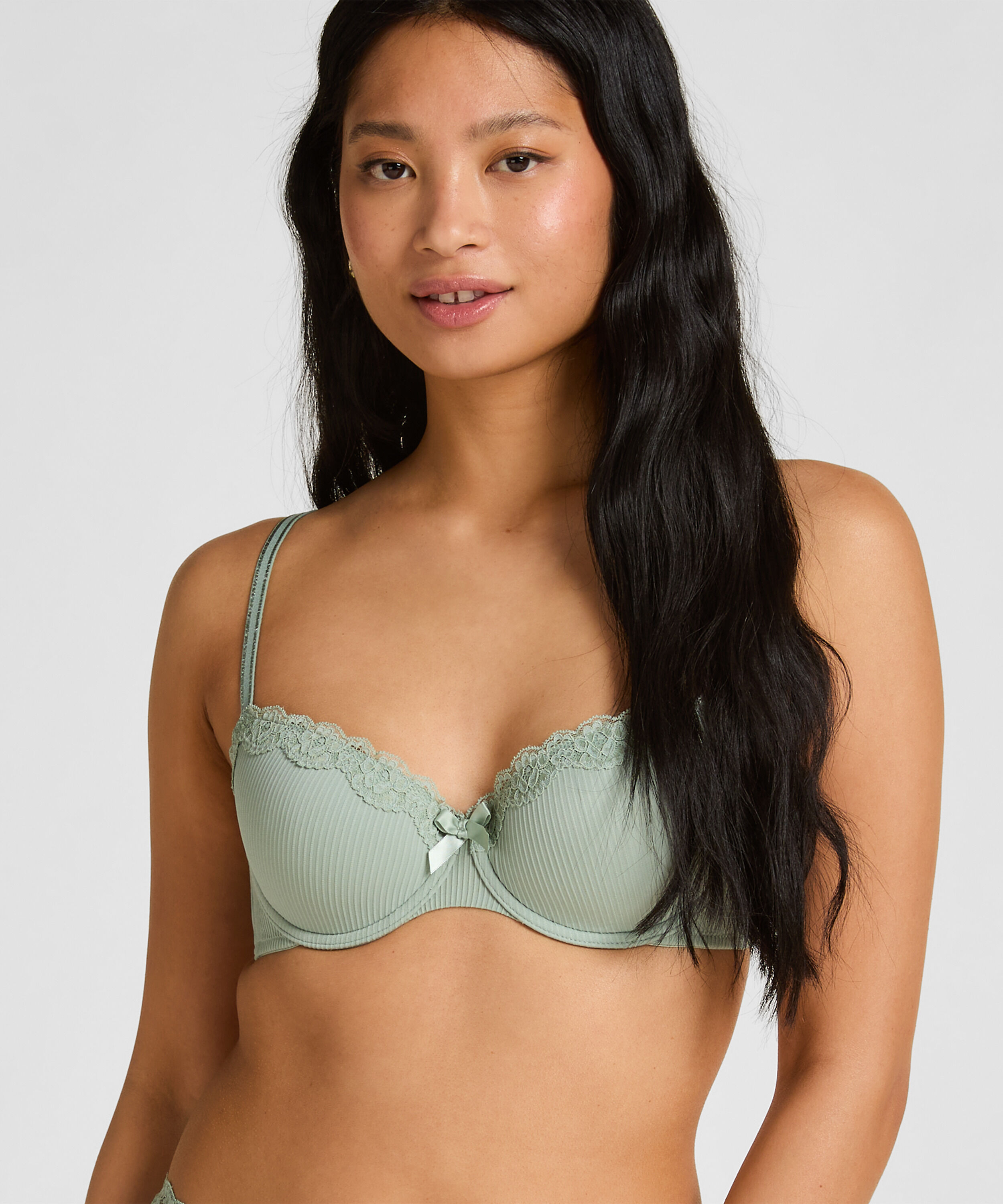 Soutien-gorge à armatures préformé Lola