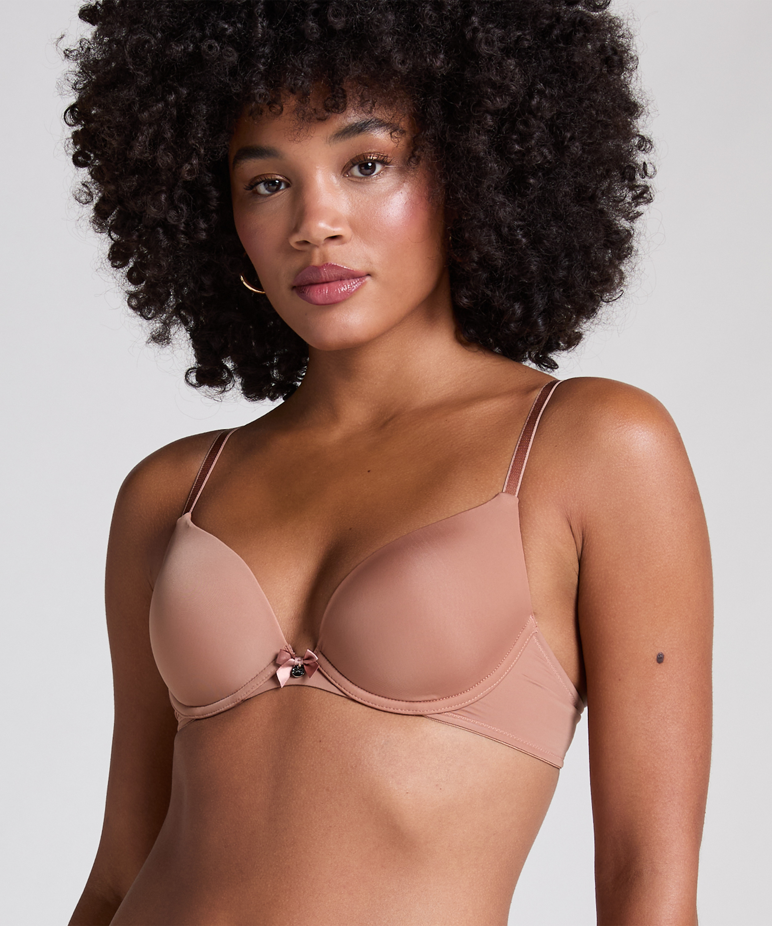 Soutien-gorge à armatures préformé Plunge, Marron, main