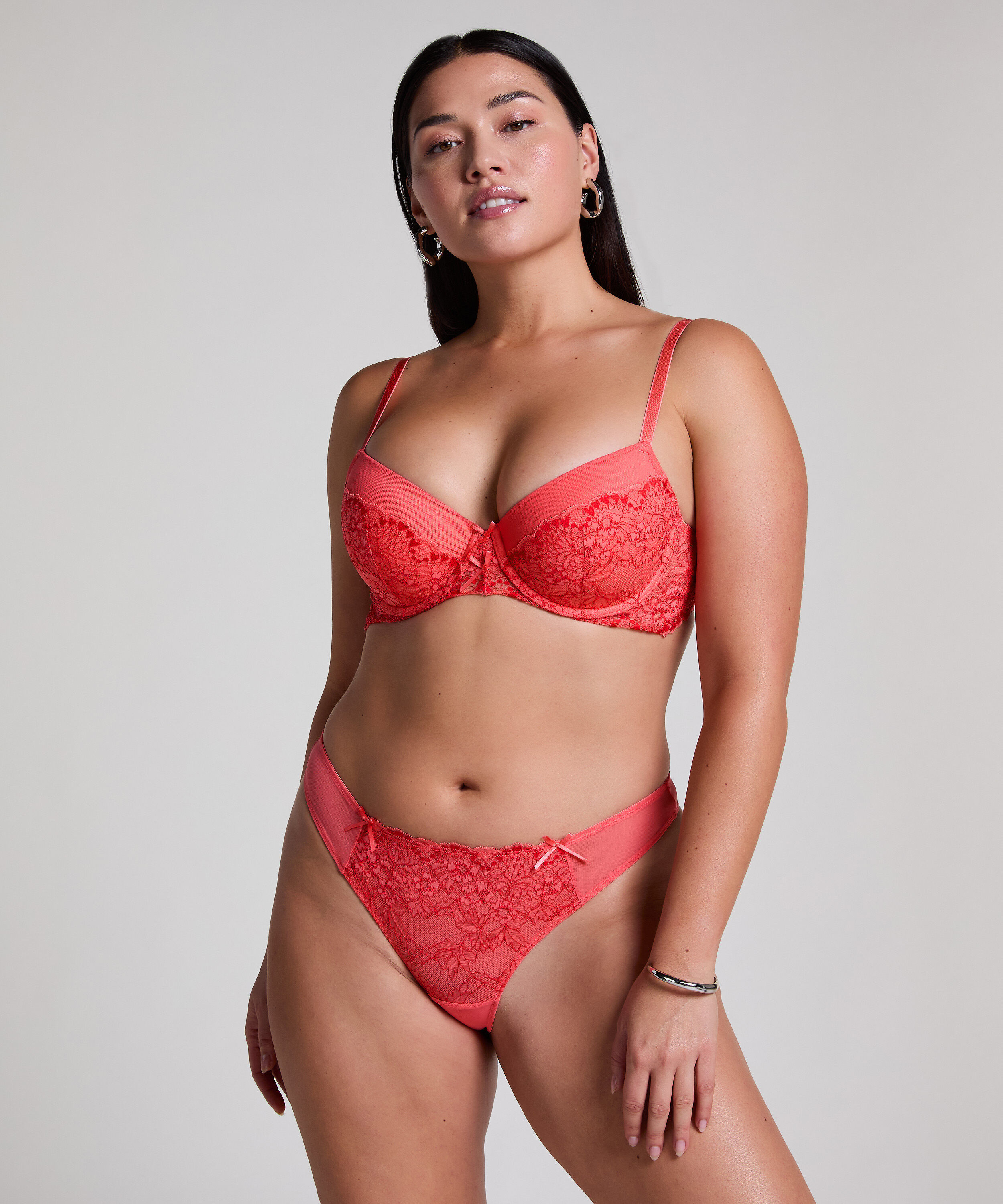 String Cherry, Rose