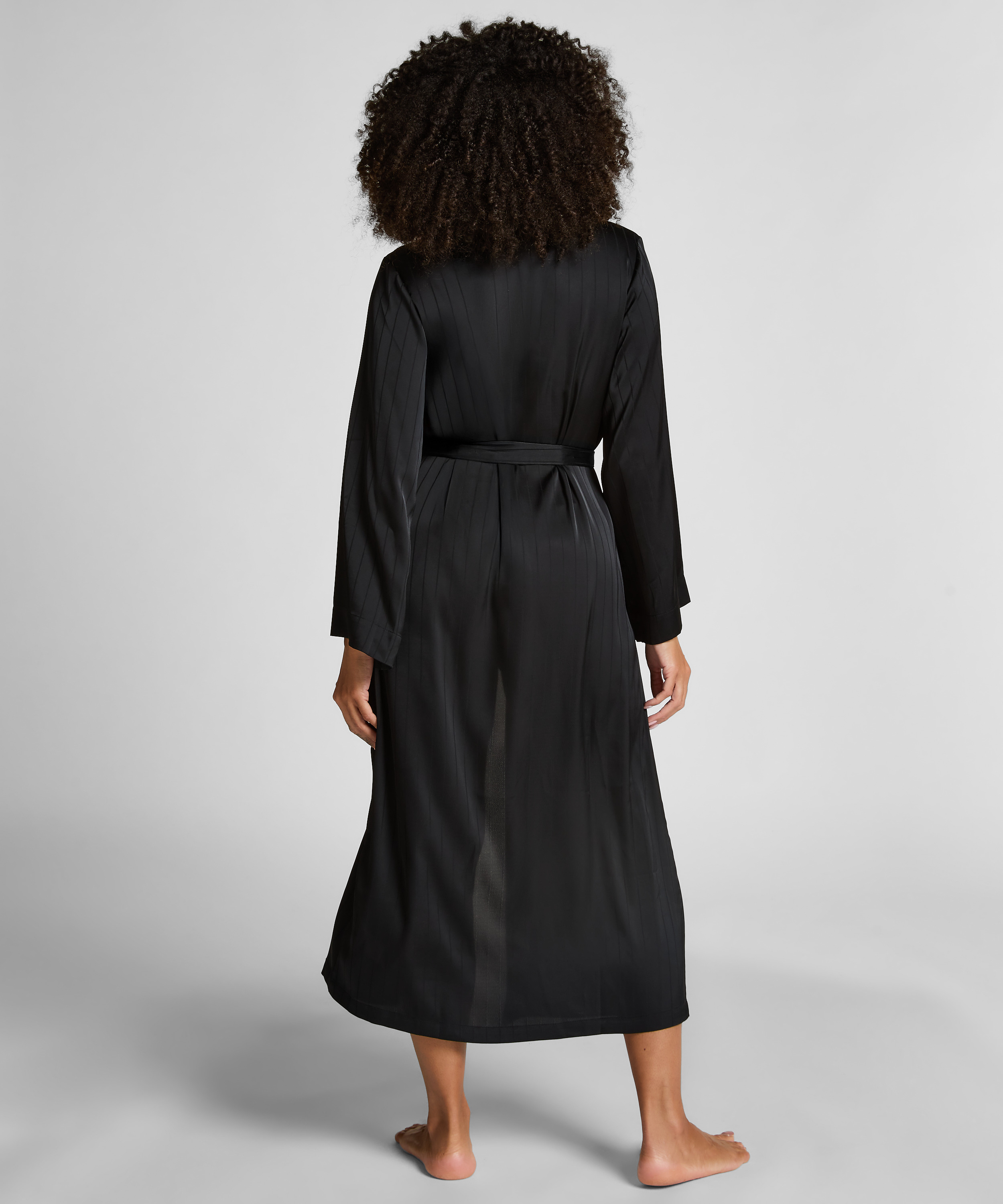 Kimono à rayures en satin, Noir, main