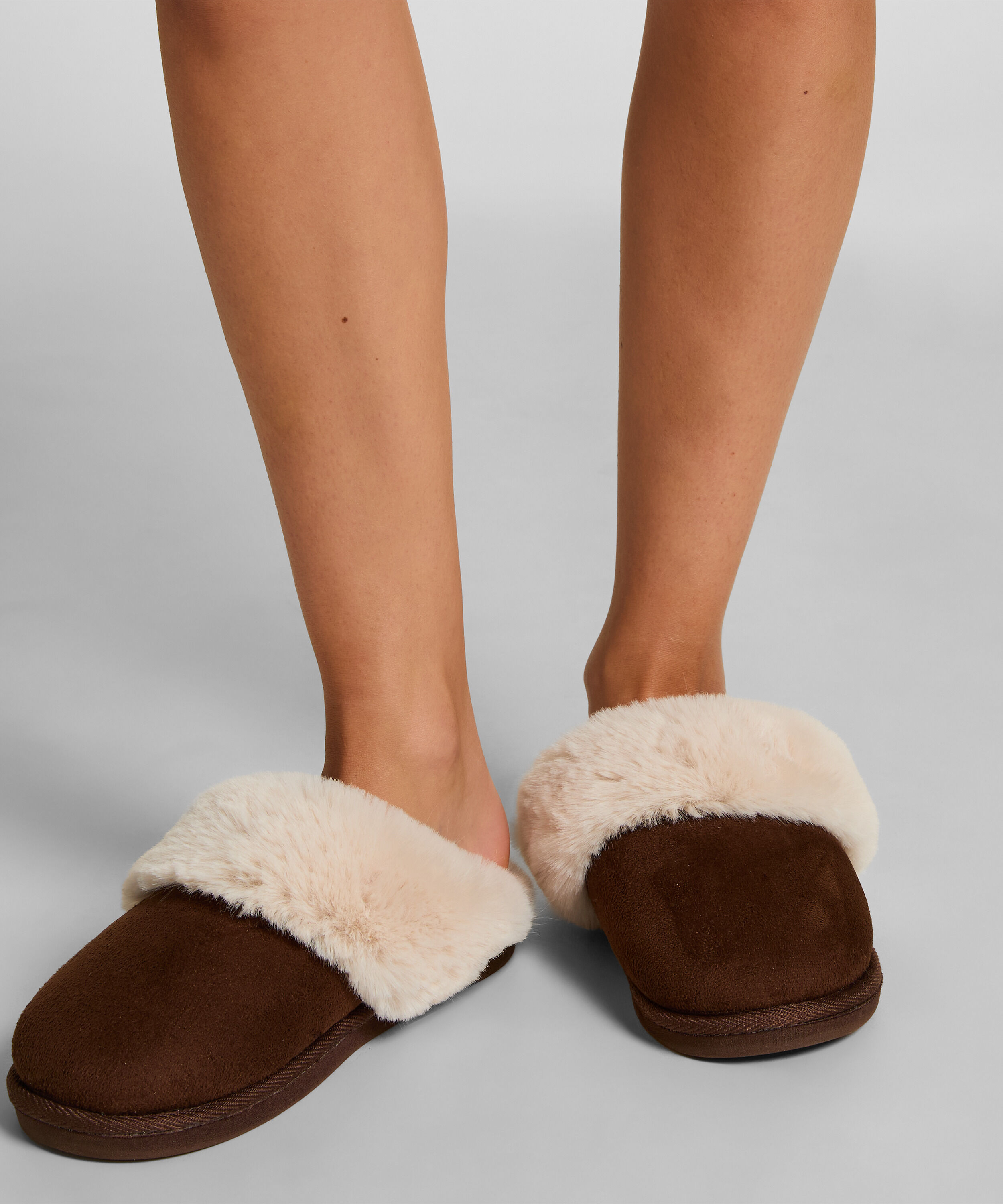 Mules en fausse fourrure Betty, Marron