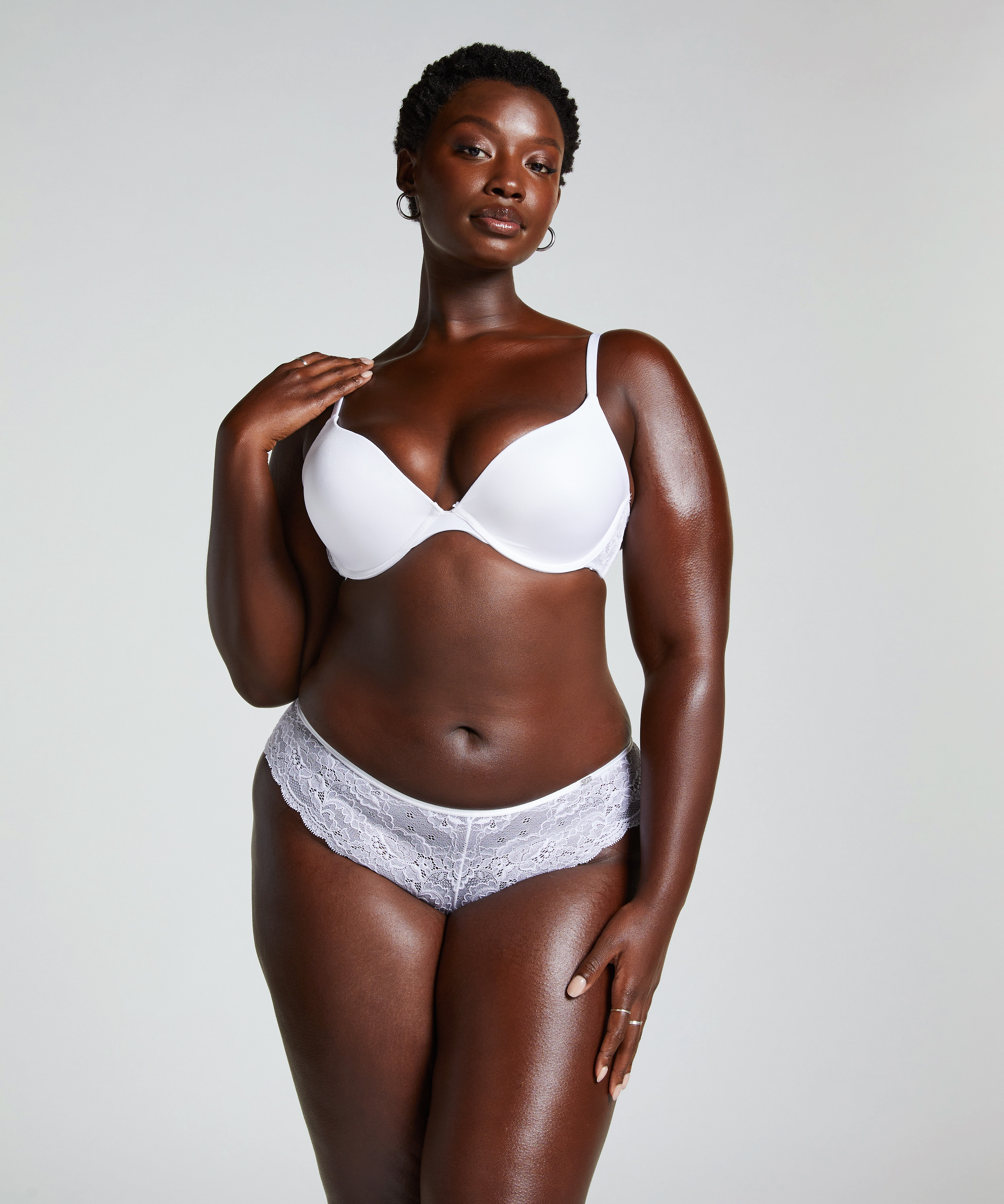 Soutien-gorge à armatures préformé push-up Angie, Blanc, main
