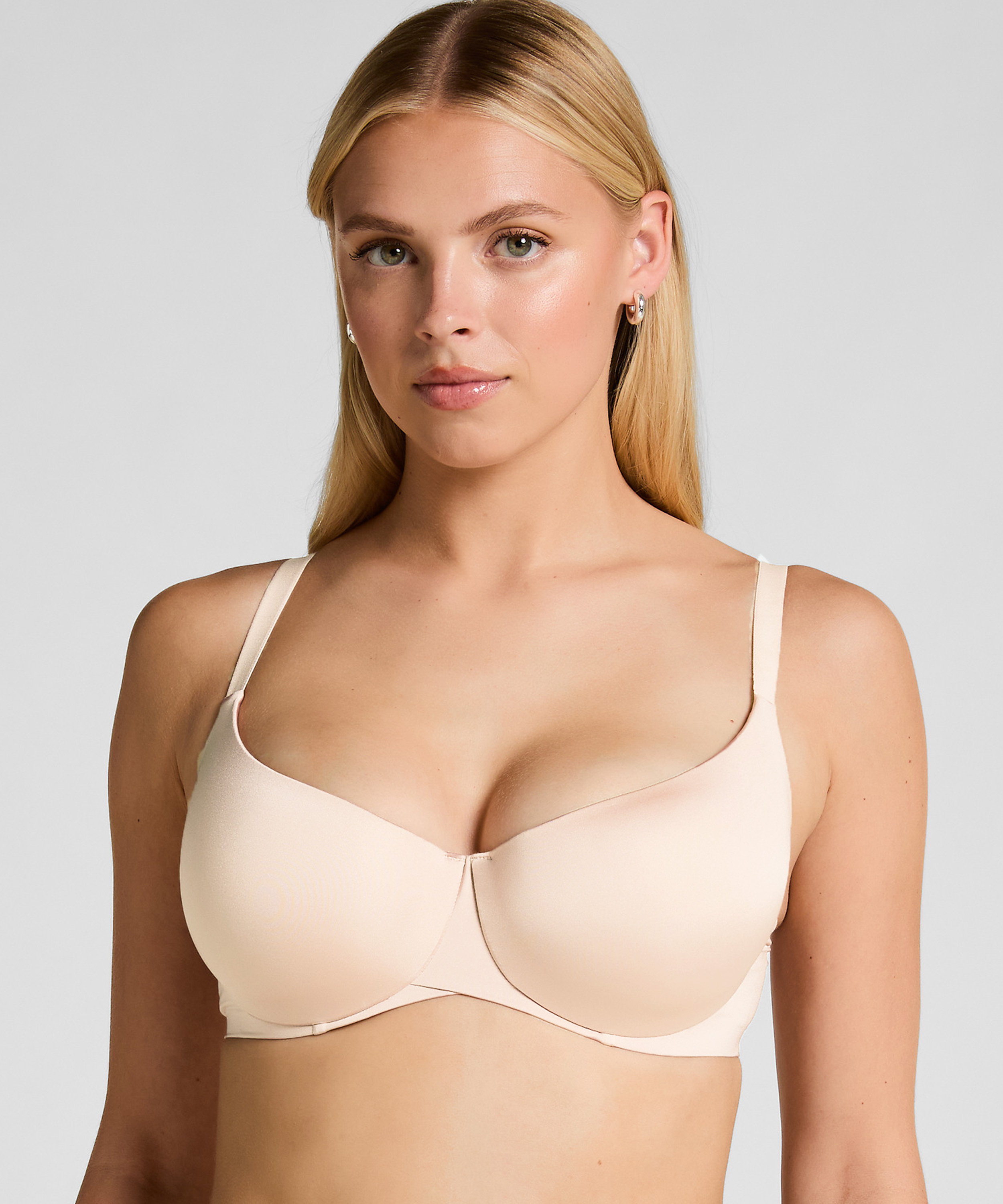 Soutien-gorge à armatures préformé Smooth, Beige, main