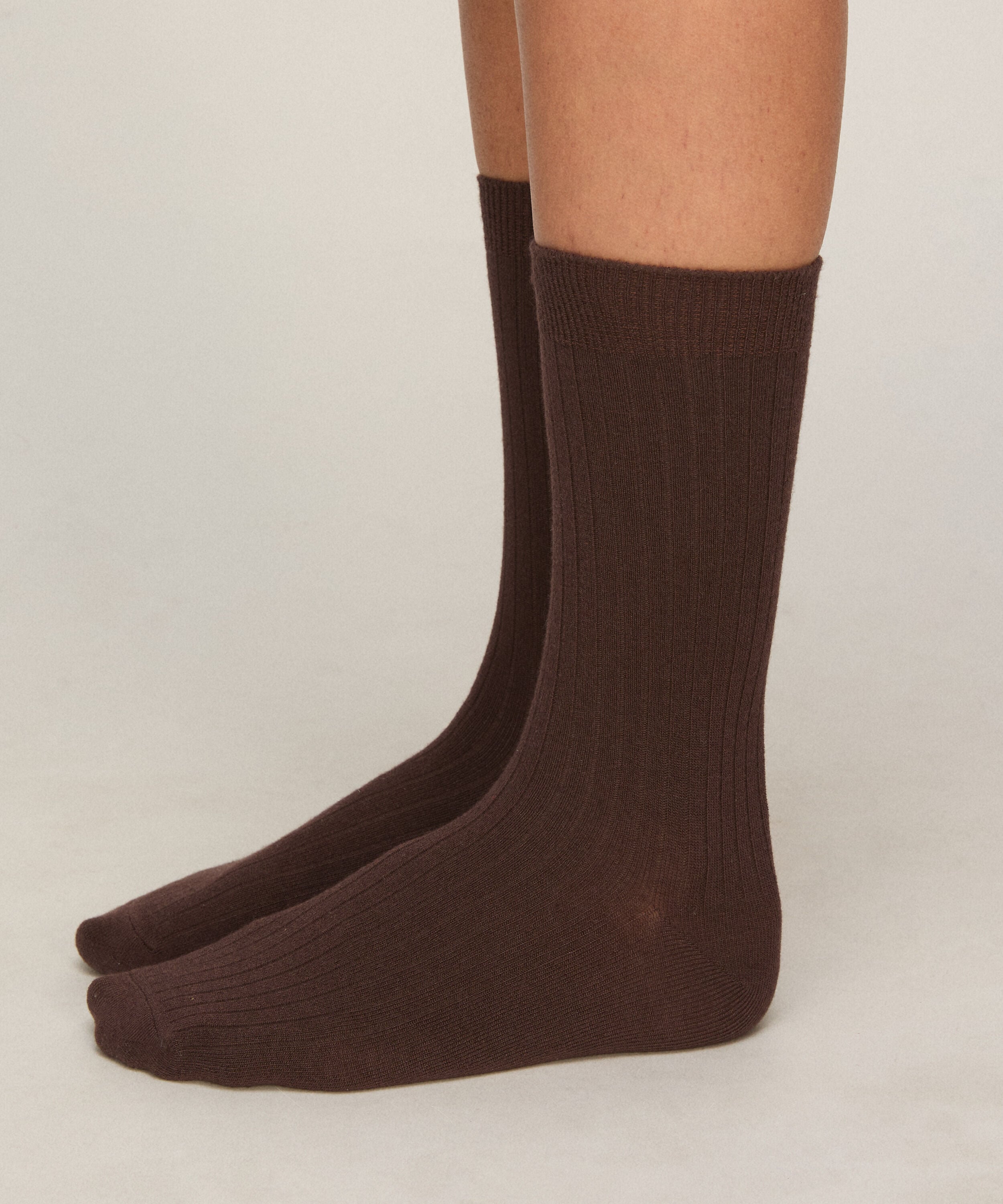Cashmere Blend Ribbed Socks, Marron Cashmere Blend Ribbed Socks, Marron