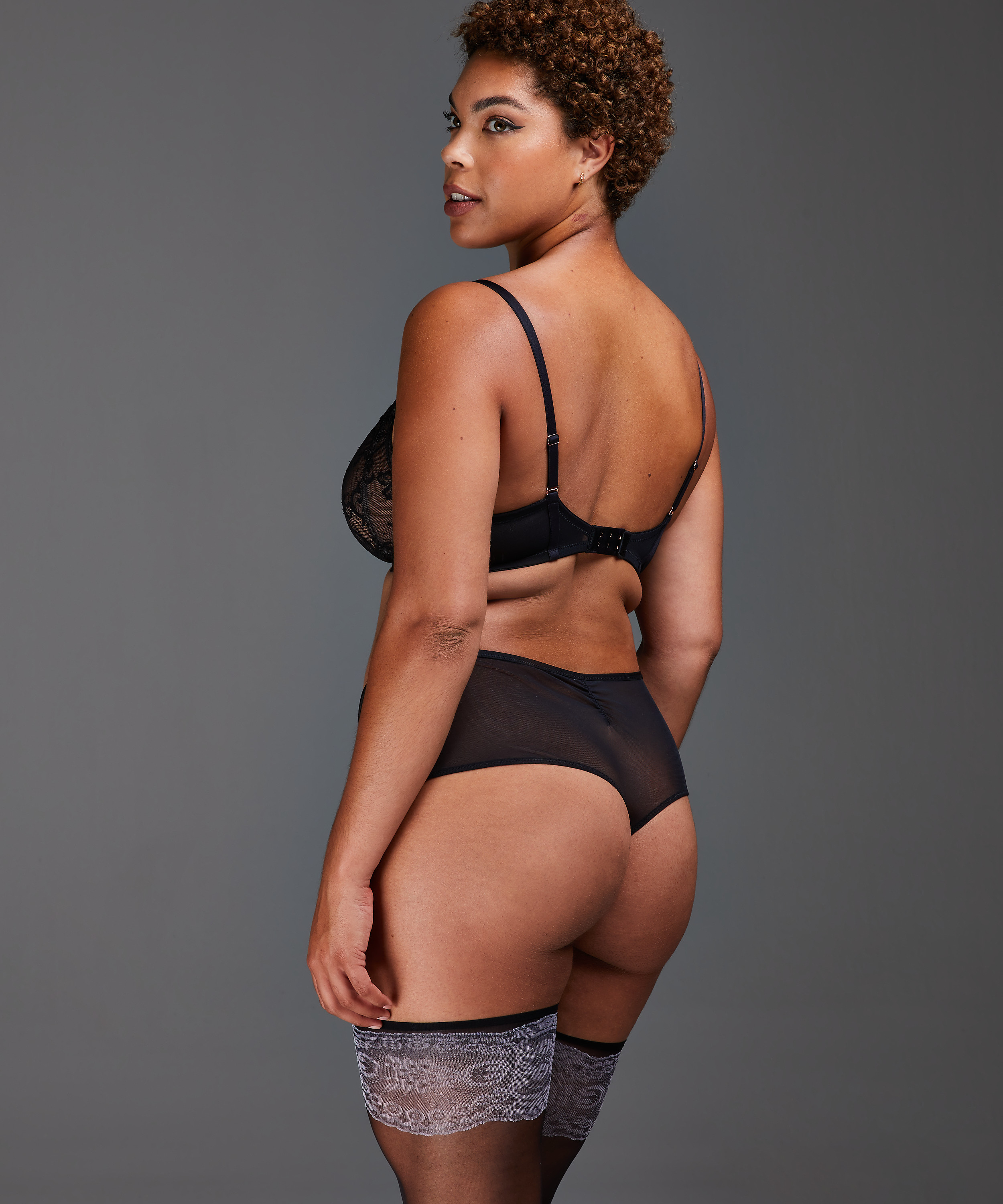 Soutien-gorge &agrave; armatures non-pr&eacute;form&eacute; Helena, Noir, main