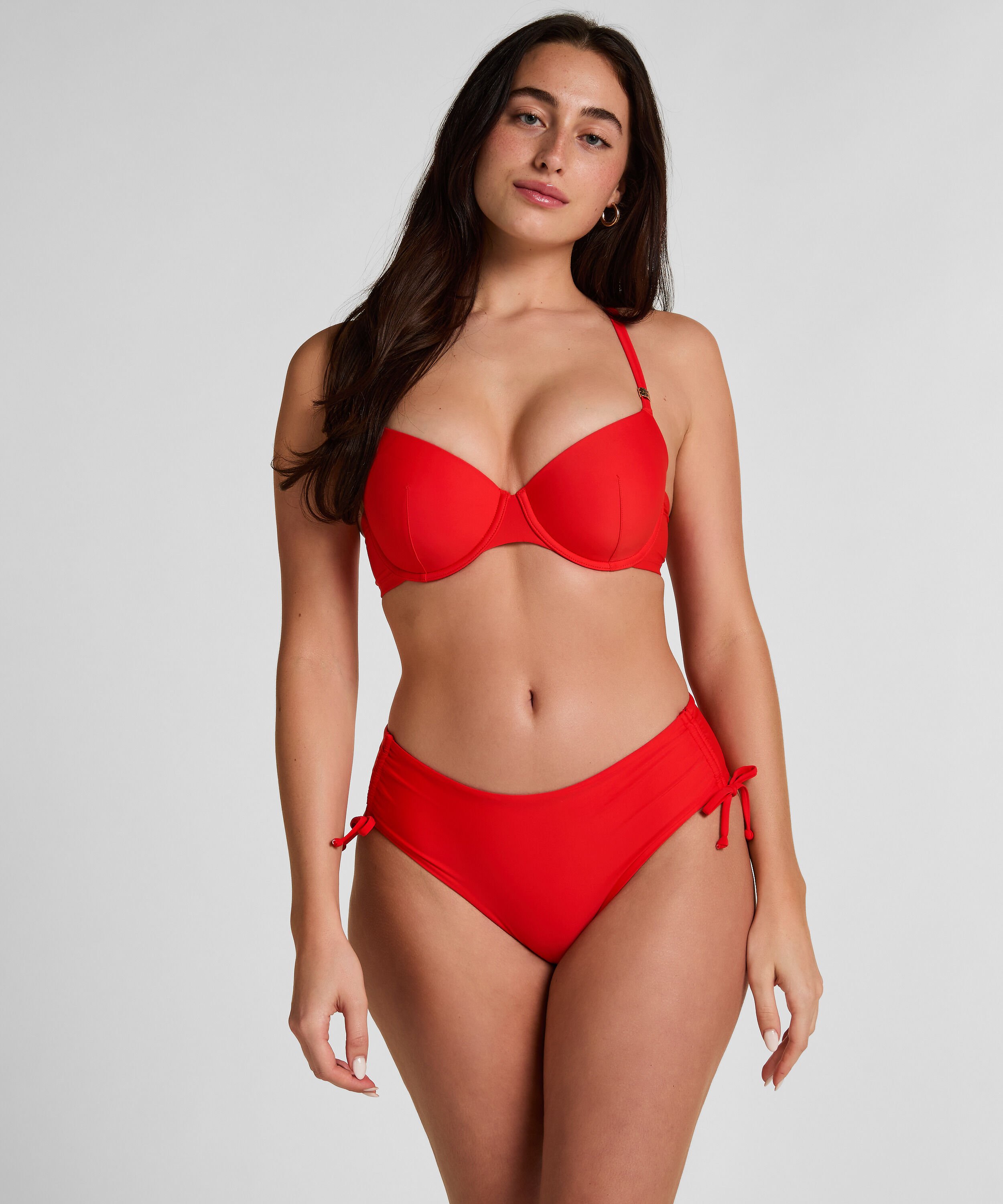 Midi Bikini Bottom Luxe, Rouge Midi Bikini Bottom Luxe, Rouge