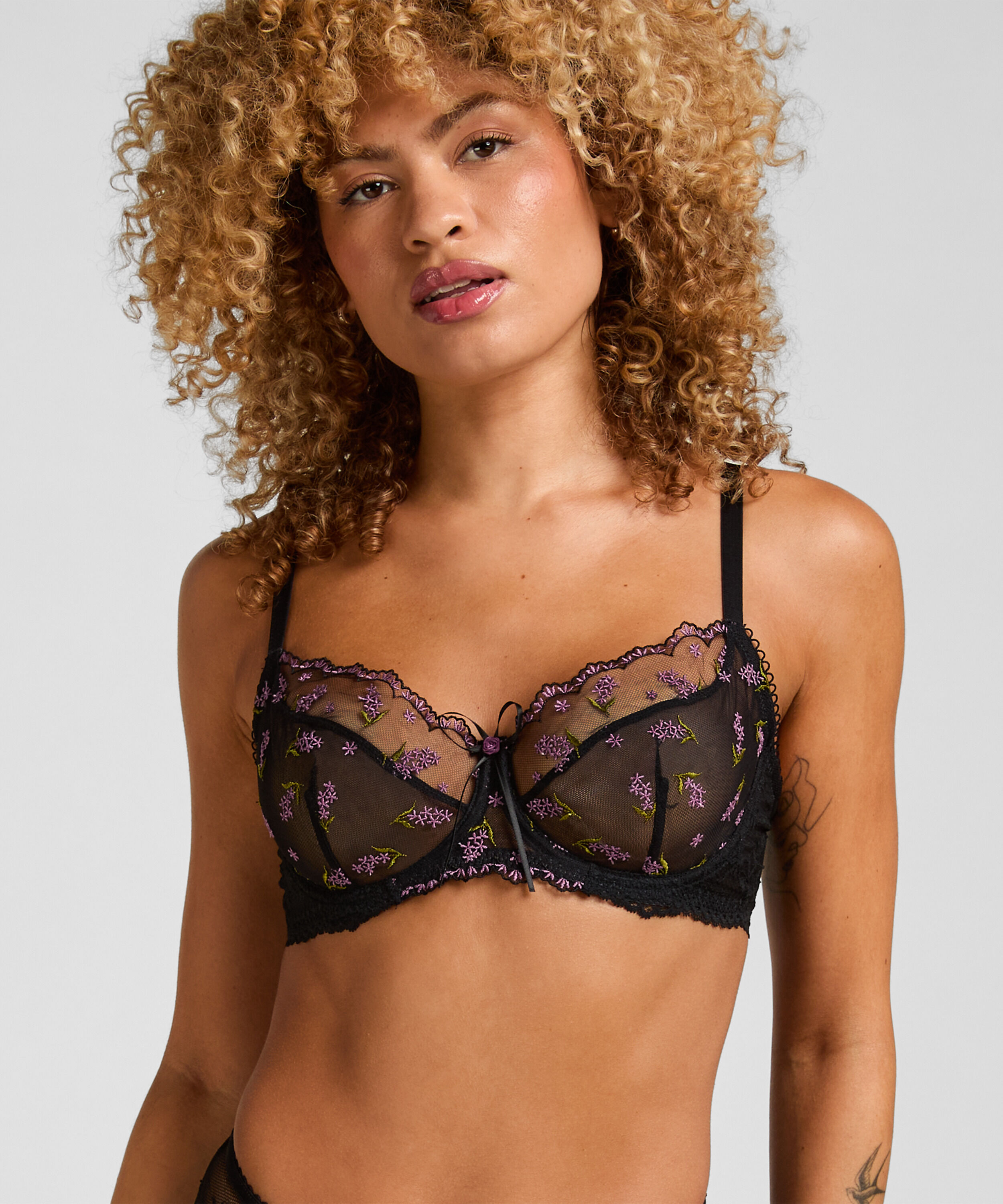 Soutien-Gorge à Armatures Non Rembourré Iris, Noir Soutien-Gorge à Armatures Non Rembourré Iris, Noir