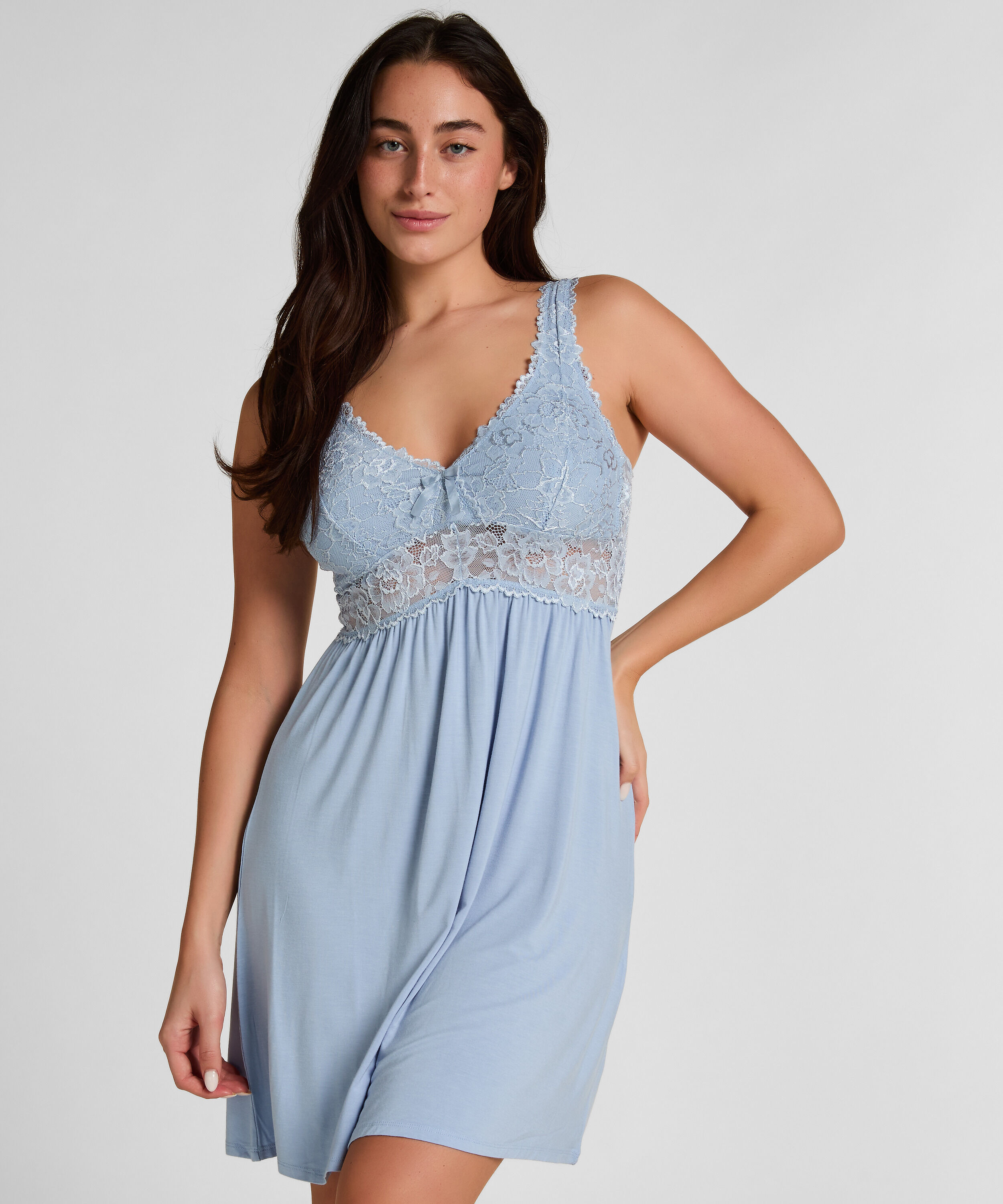 Nuisette Nora dentelle, Bleu