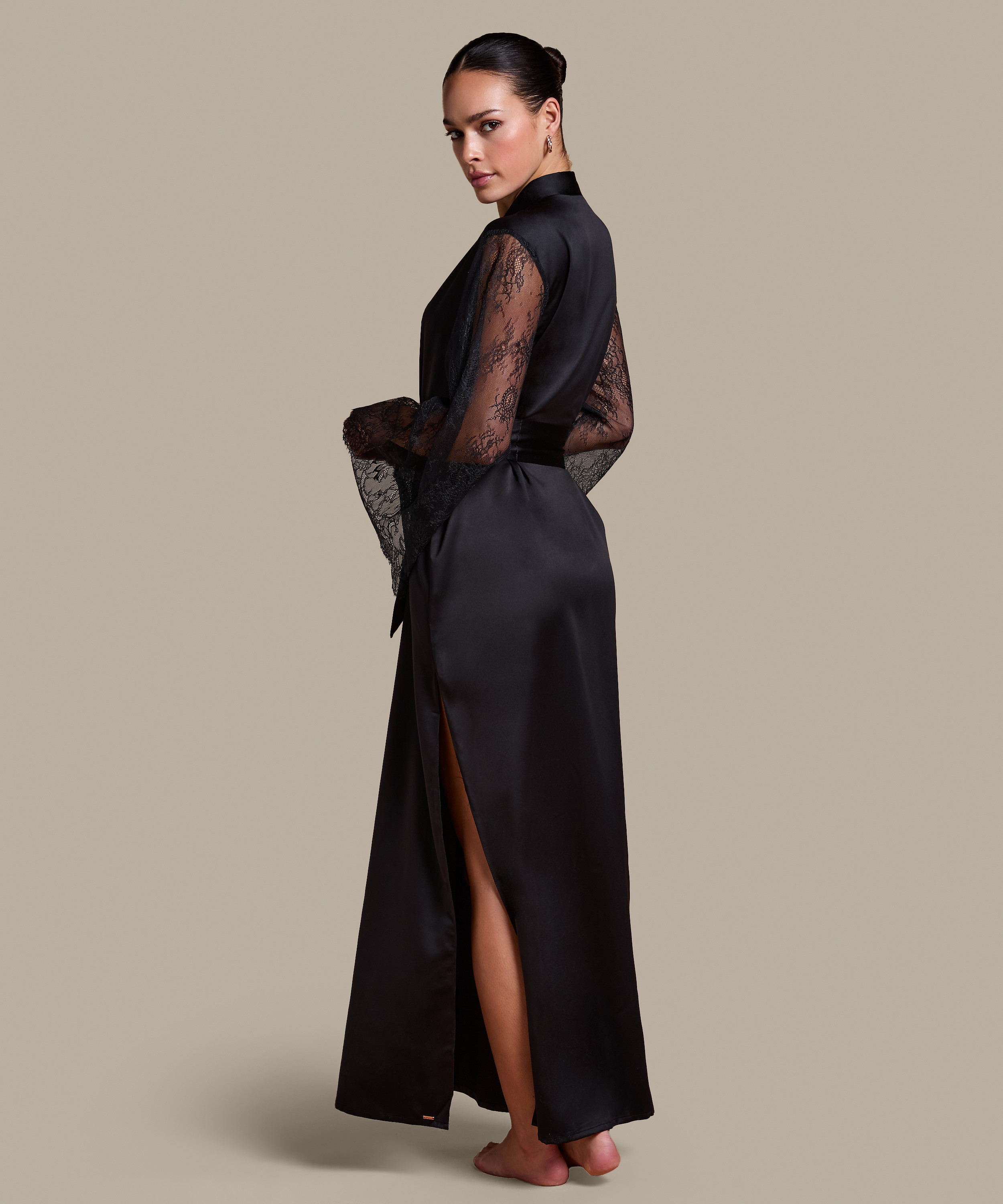 Kimono Camille, Noir, main