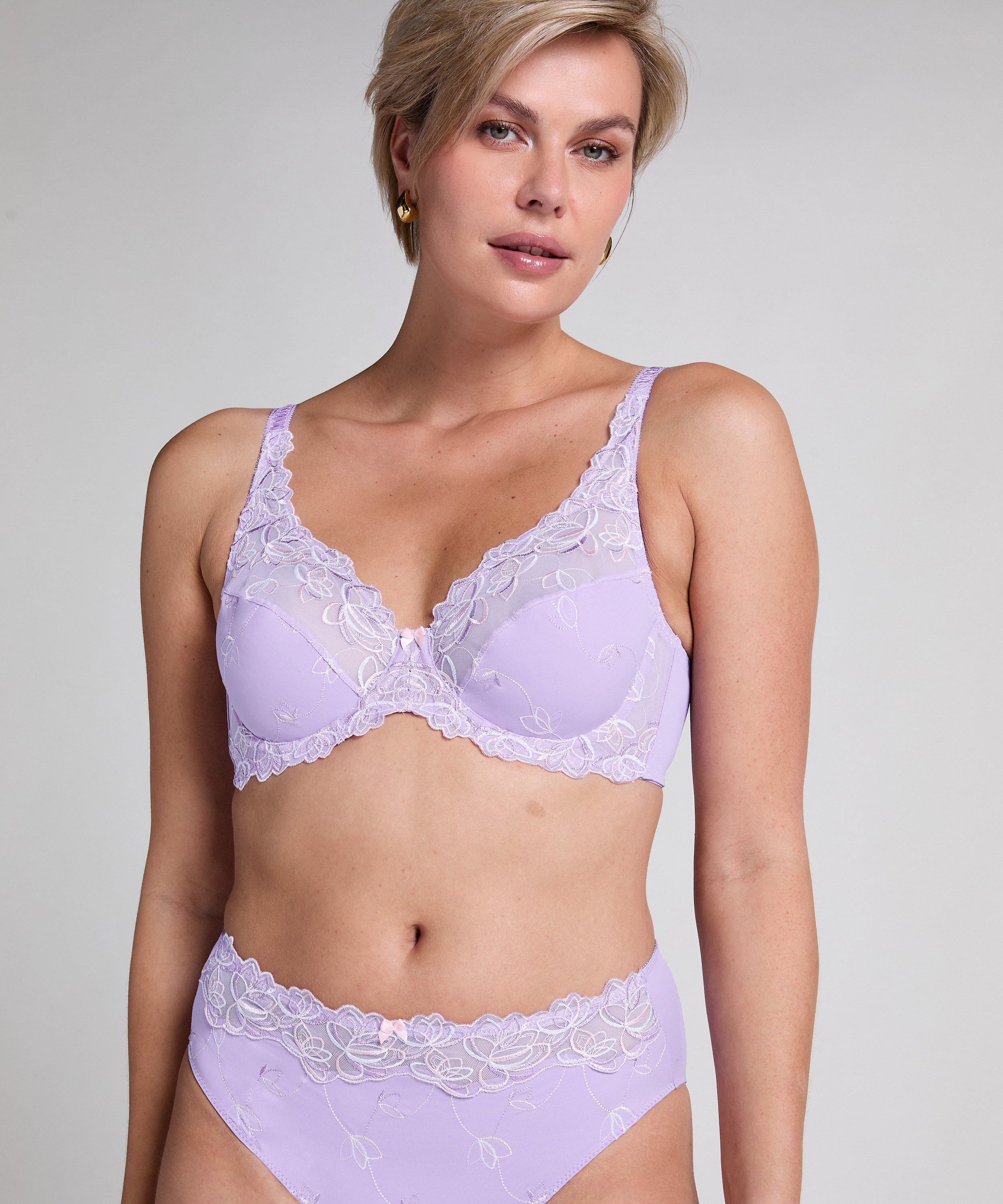 Soutien-gorge à armatures non-préformé Diva, Violet, main