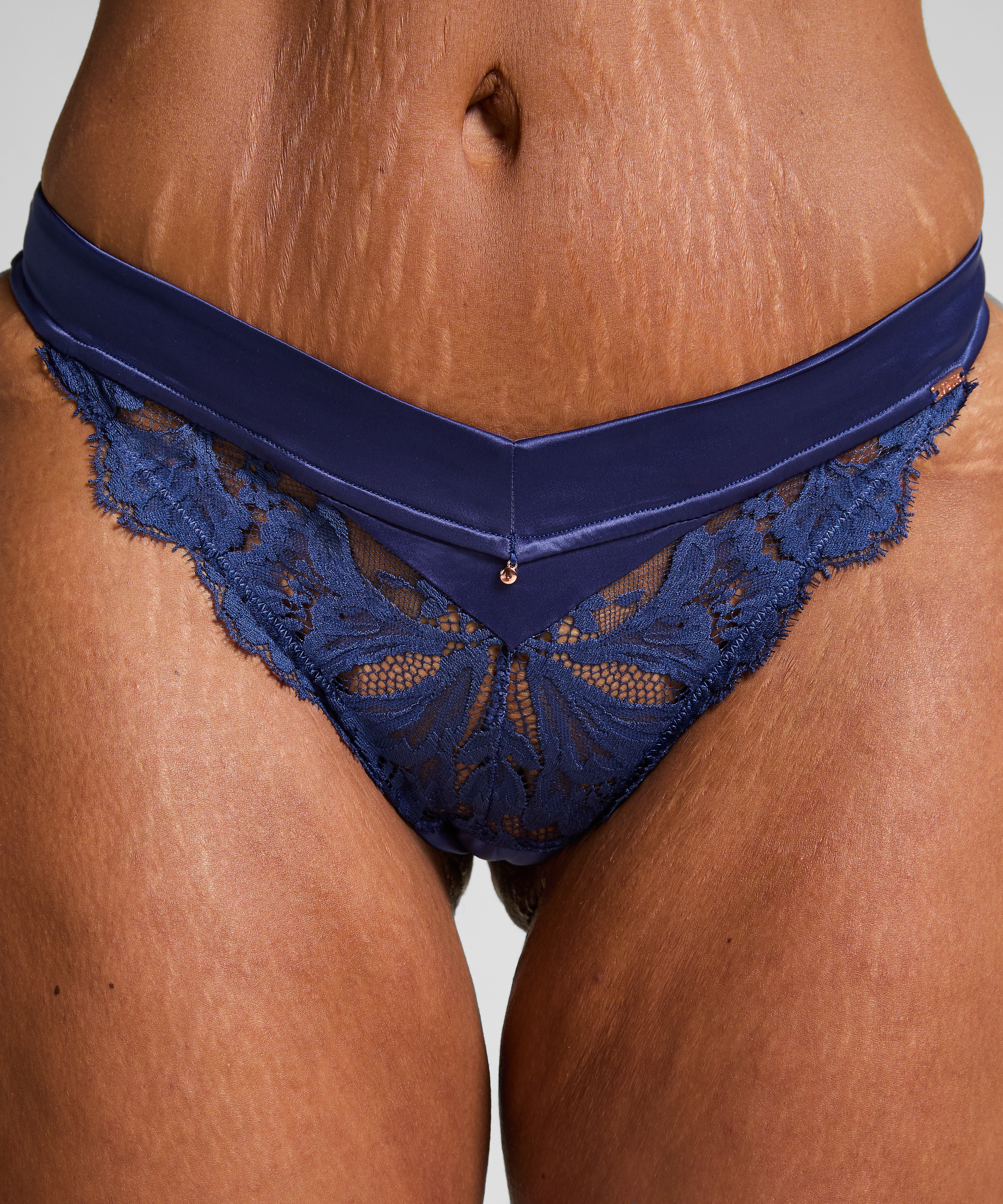 String jambe haute Grace, Bleu, main