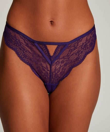 Cheekini Isabelle, Violet