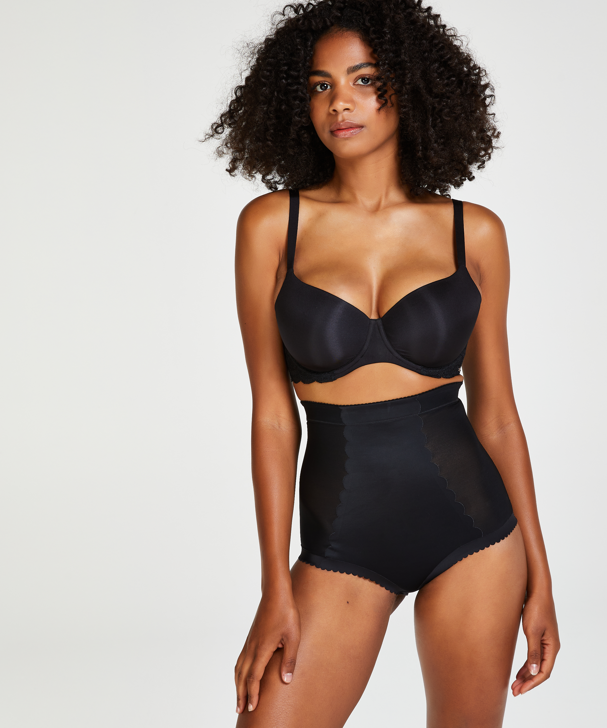 Culotte taille haute avec gaine sculptante en dentelle scuba - Level 3, Noir, main