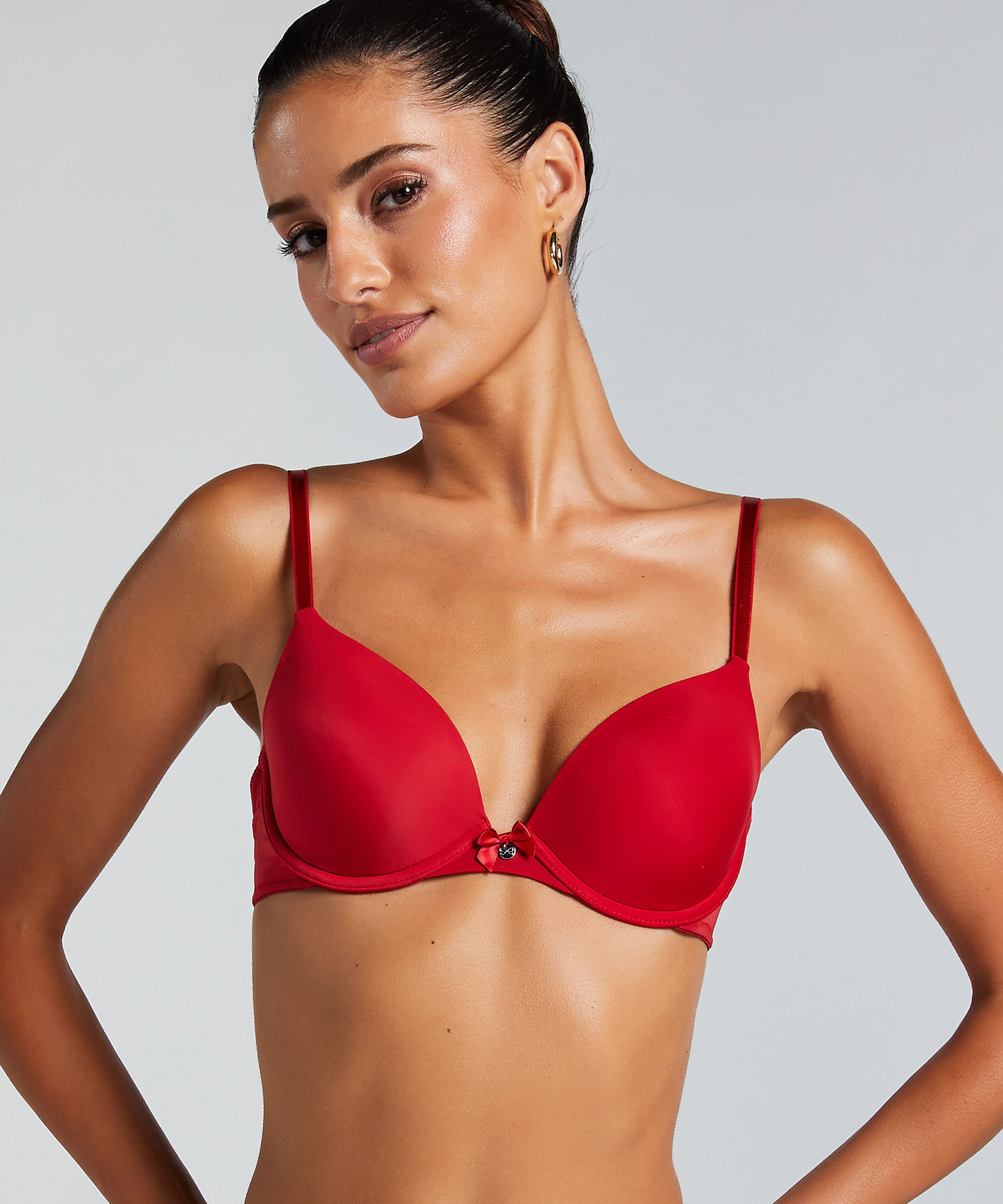 Soutien-gorge à armatures préformé Plunge, Rouge Soutien-gorge à armatures préformé Plunge, Rouge