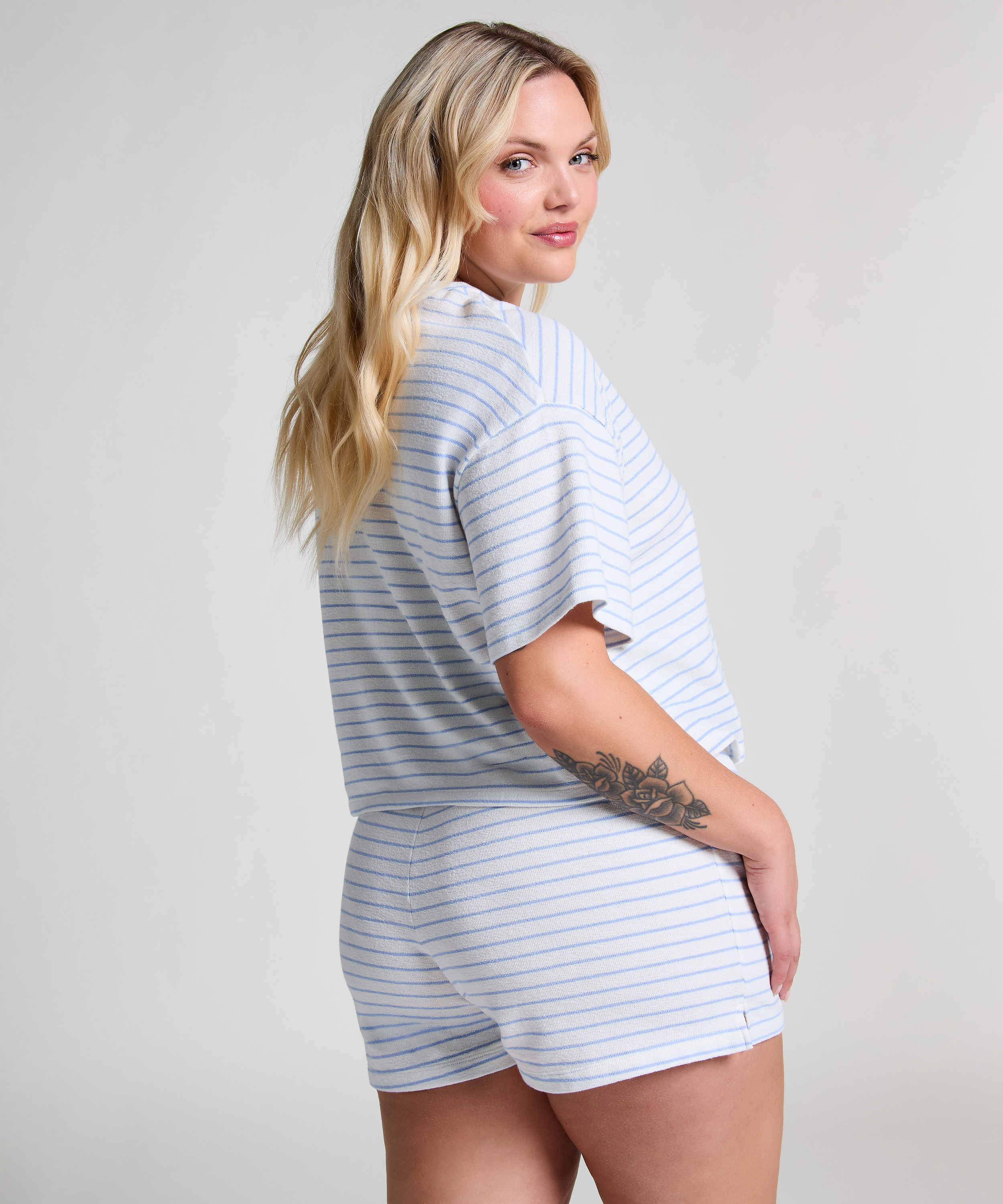 Haut de pyjama, Bleu, main