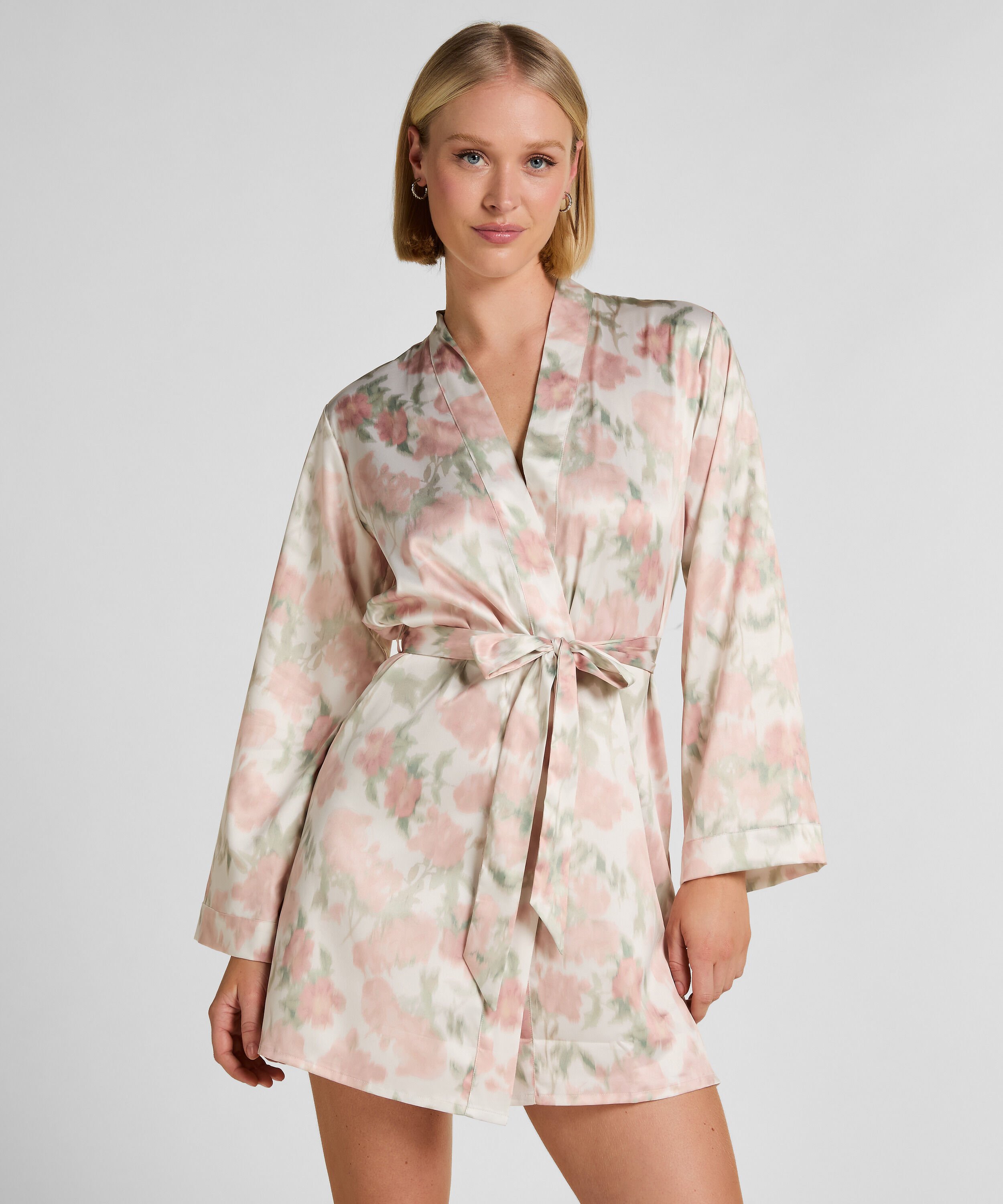 Kimono Satiné à Imprimé Floral, Blanc