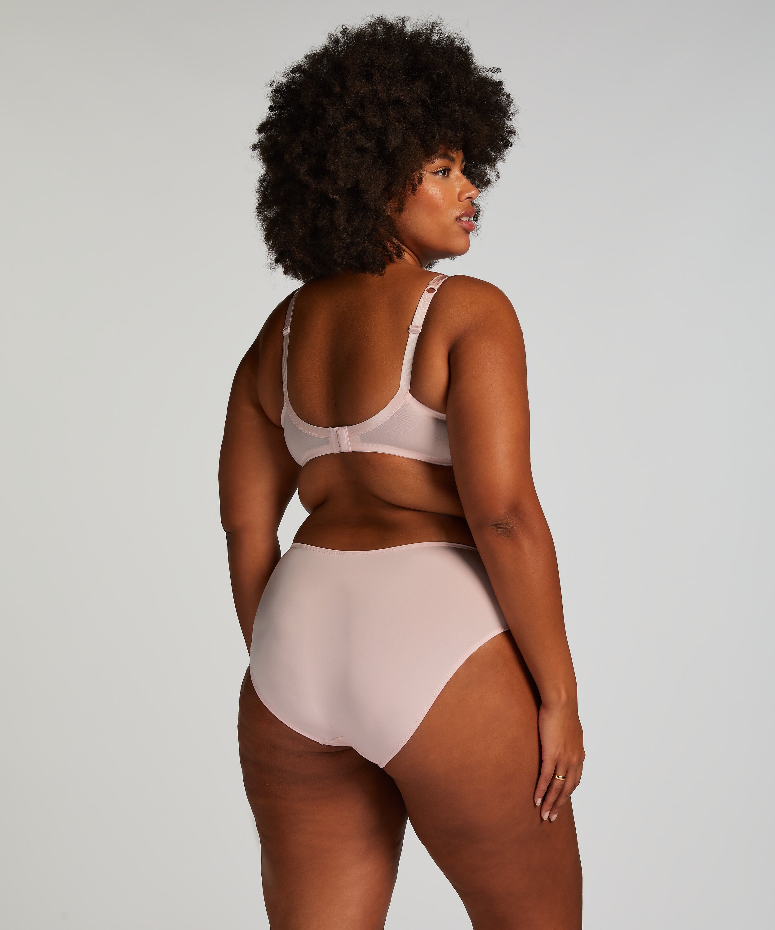 Soutien-gorge à armatures non-préformé Sophie, Rose, main