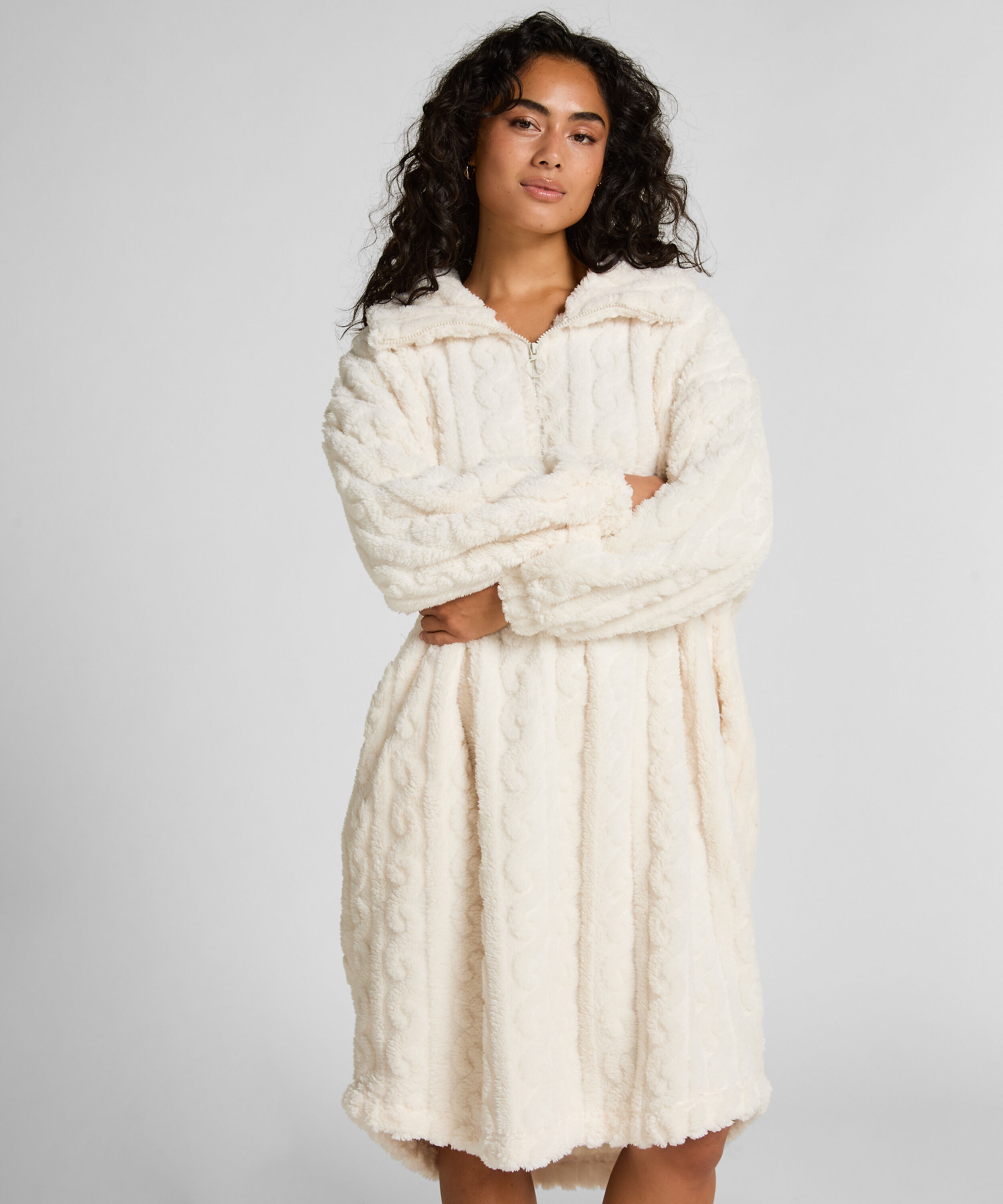 Poncho en Polaire Tricot à Câbles