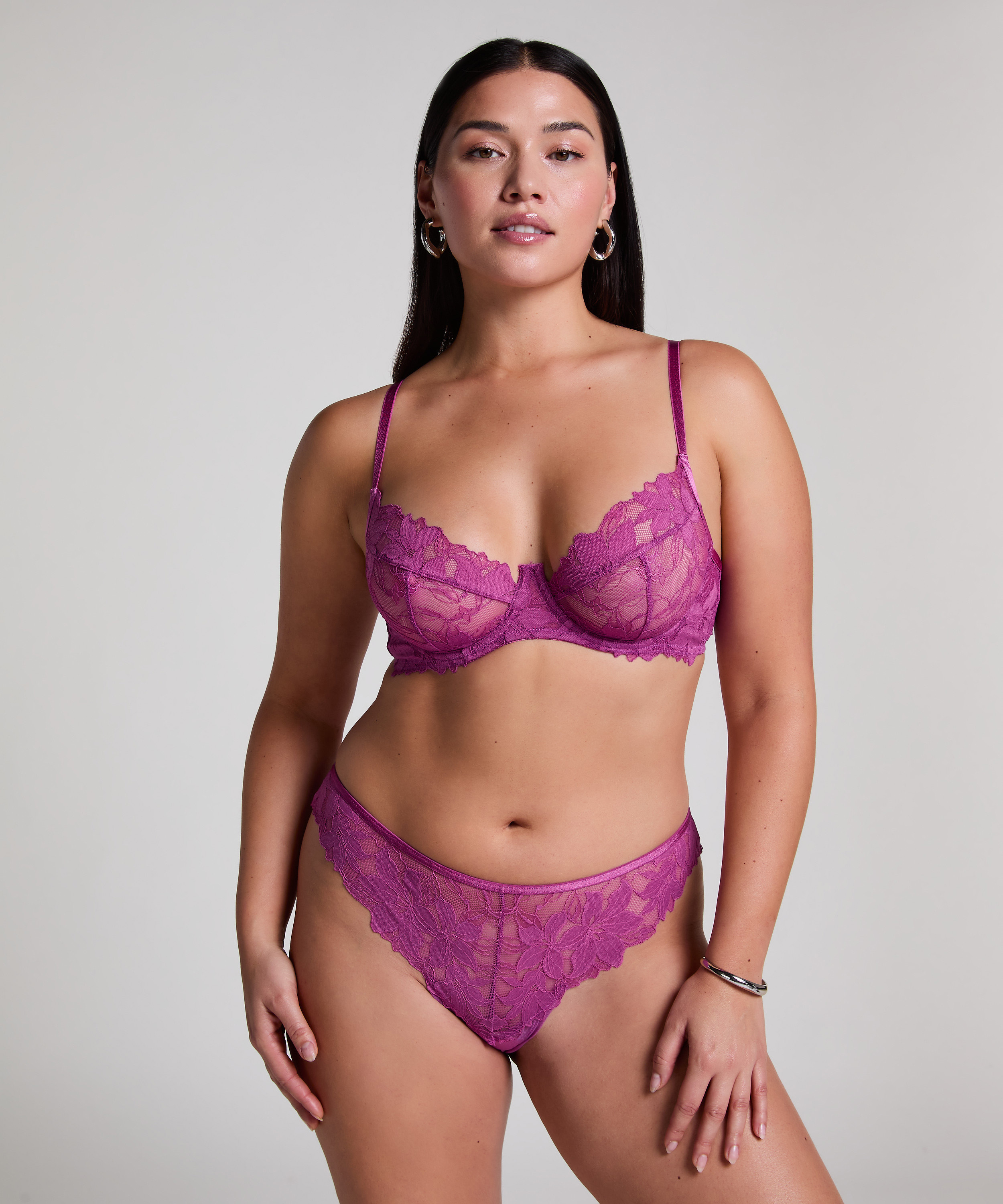 Soutien-gorge à armatures non-préformé Ingrid, Violet, main