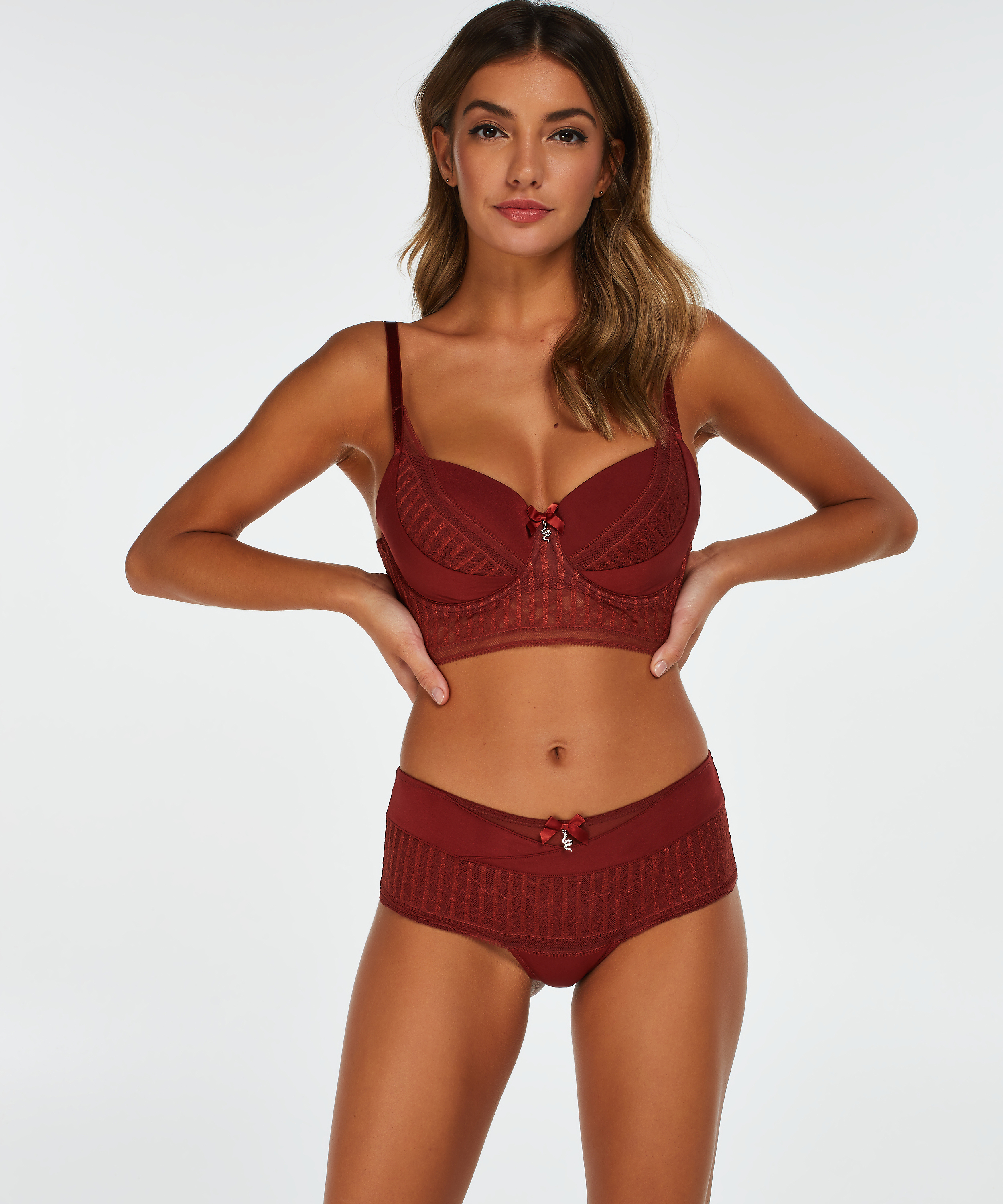 Soutien-gorge à armatures préformé longline Winnie I AM, Rouge, main