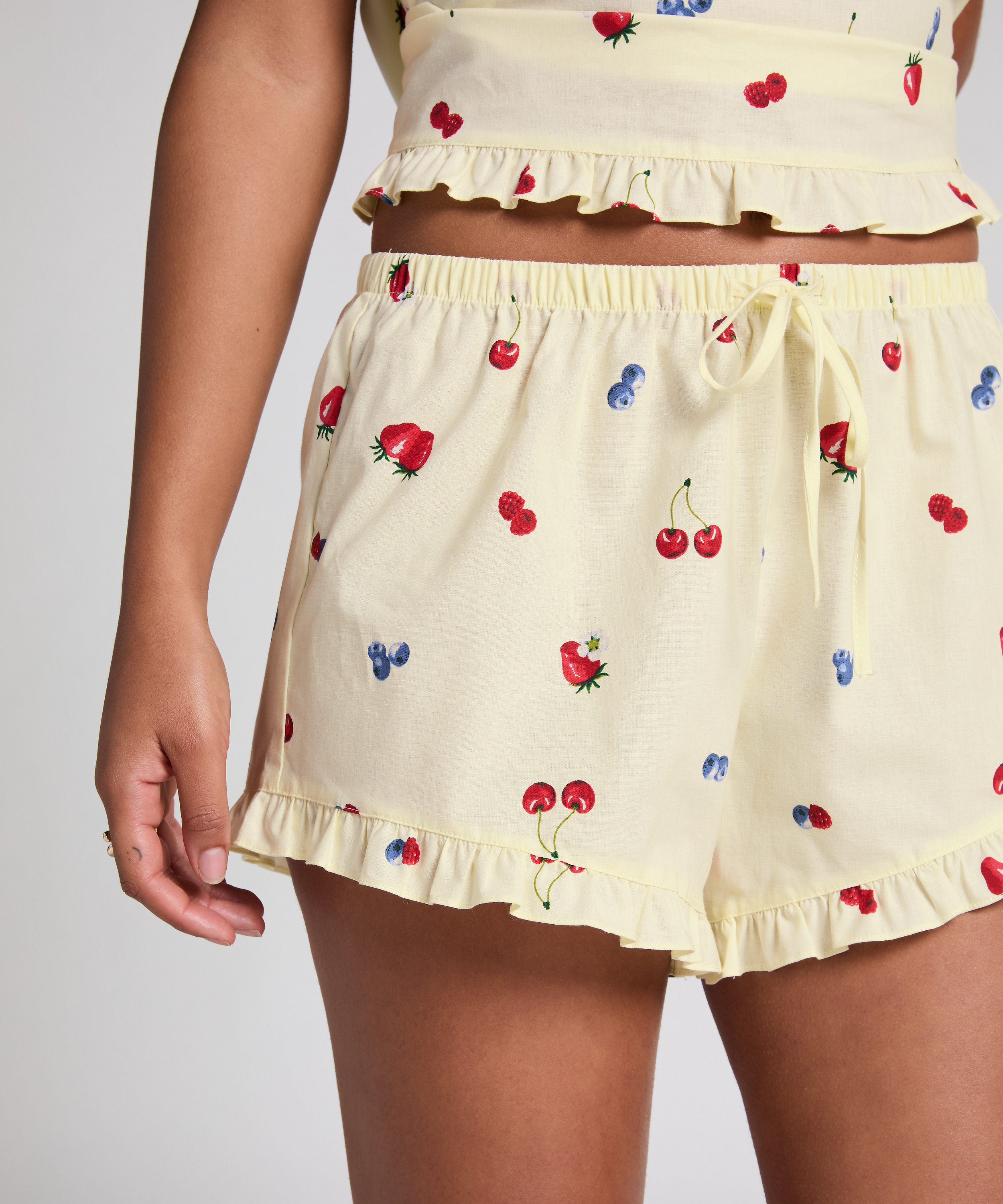 Short tissé, Jaune, main